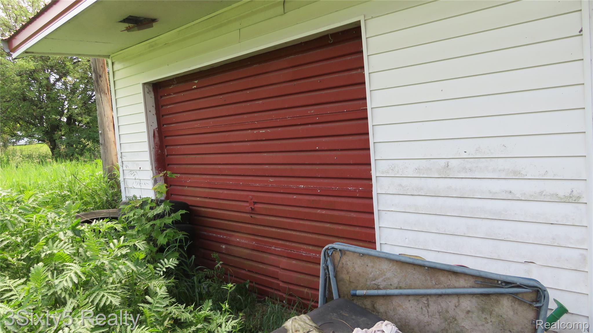 20661 Hackett Lake Highway Property Photo 9