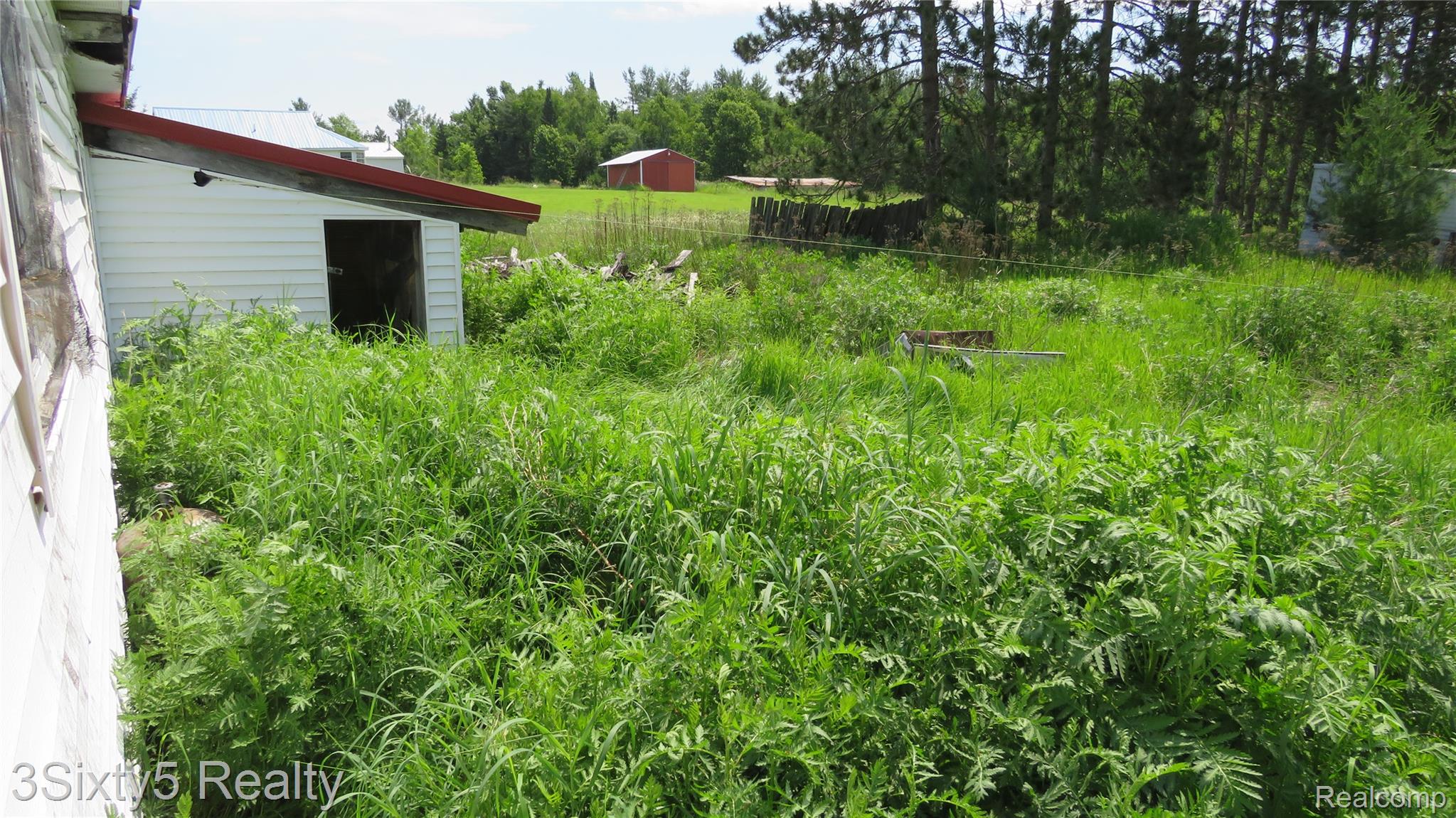 20661 Hackett Lake Highway Property Photo 22