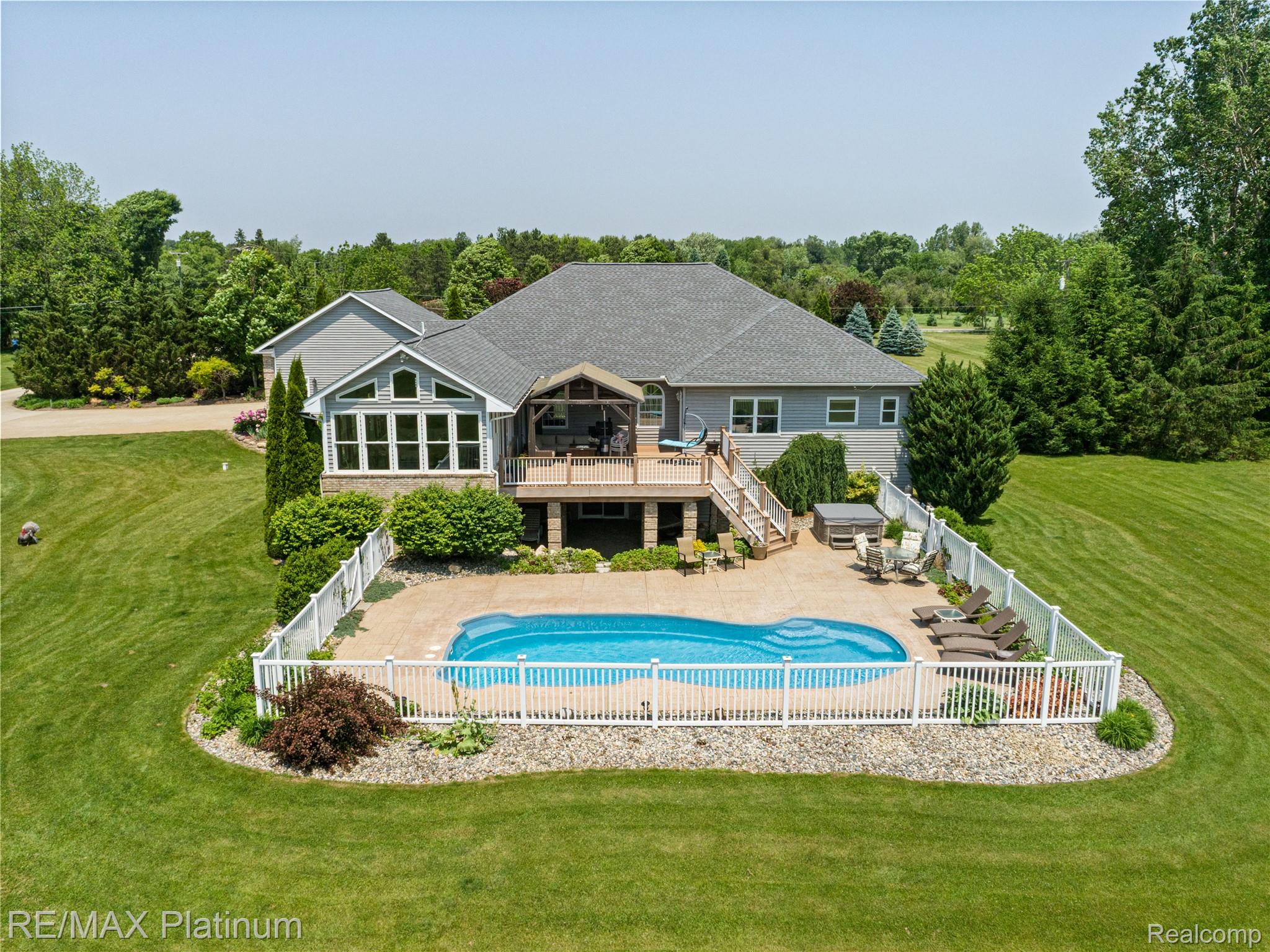 8922 Mcclements Road Property Photo 1