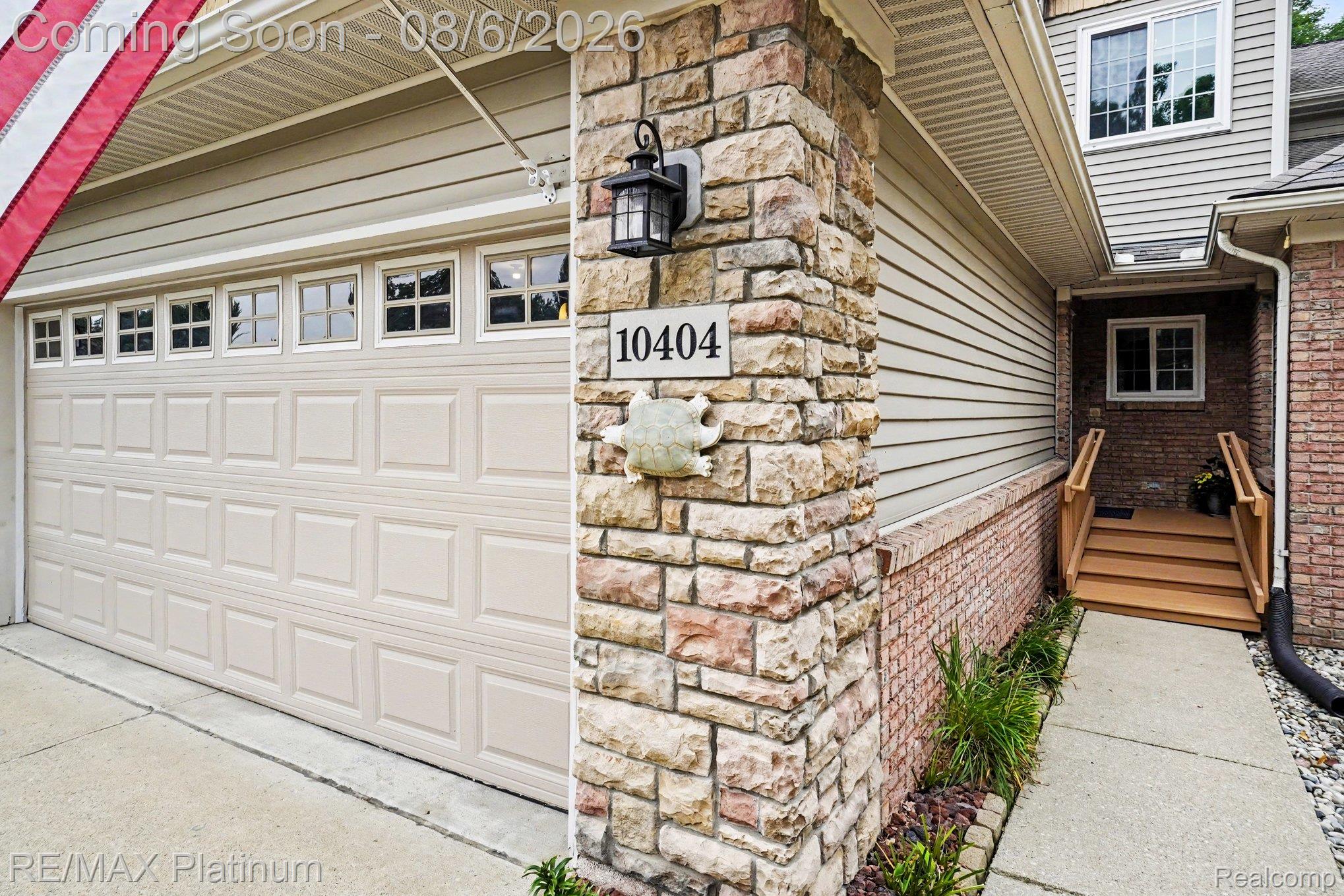 10404 Fawn Ridge Trail Property Photo 2