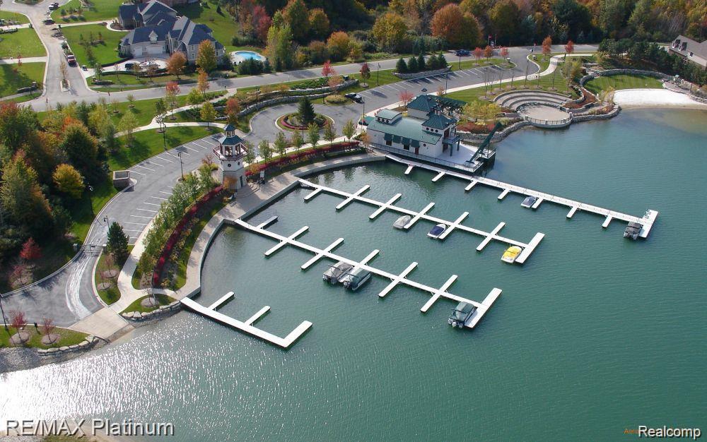 42 Boat Slip Property Photo 1