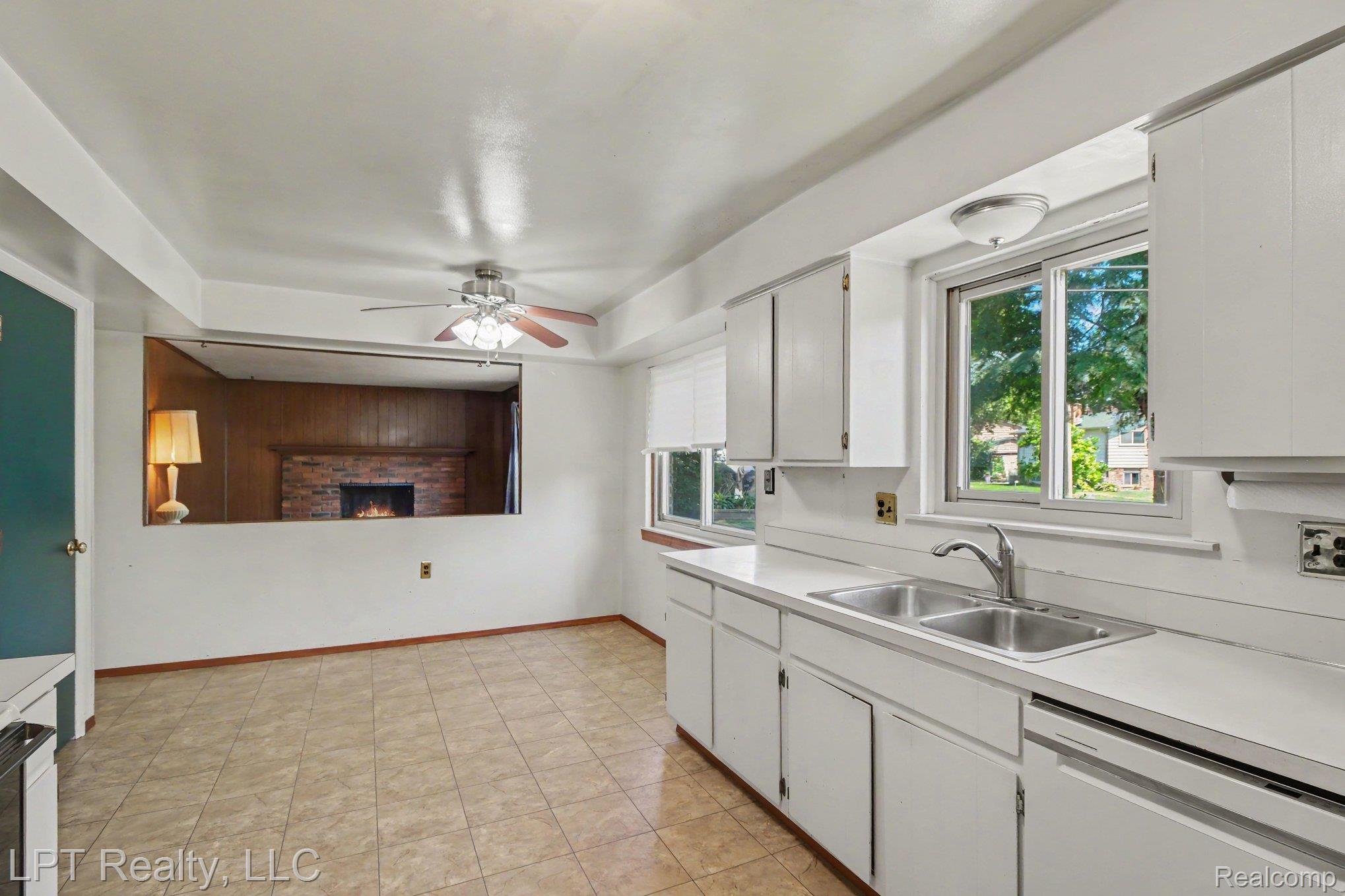 4100 Gatesford Circle Drive Property Photo 7