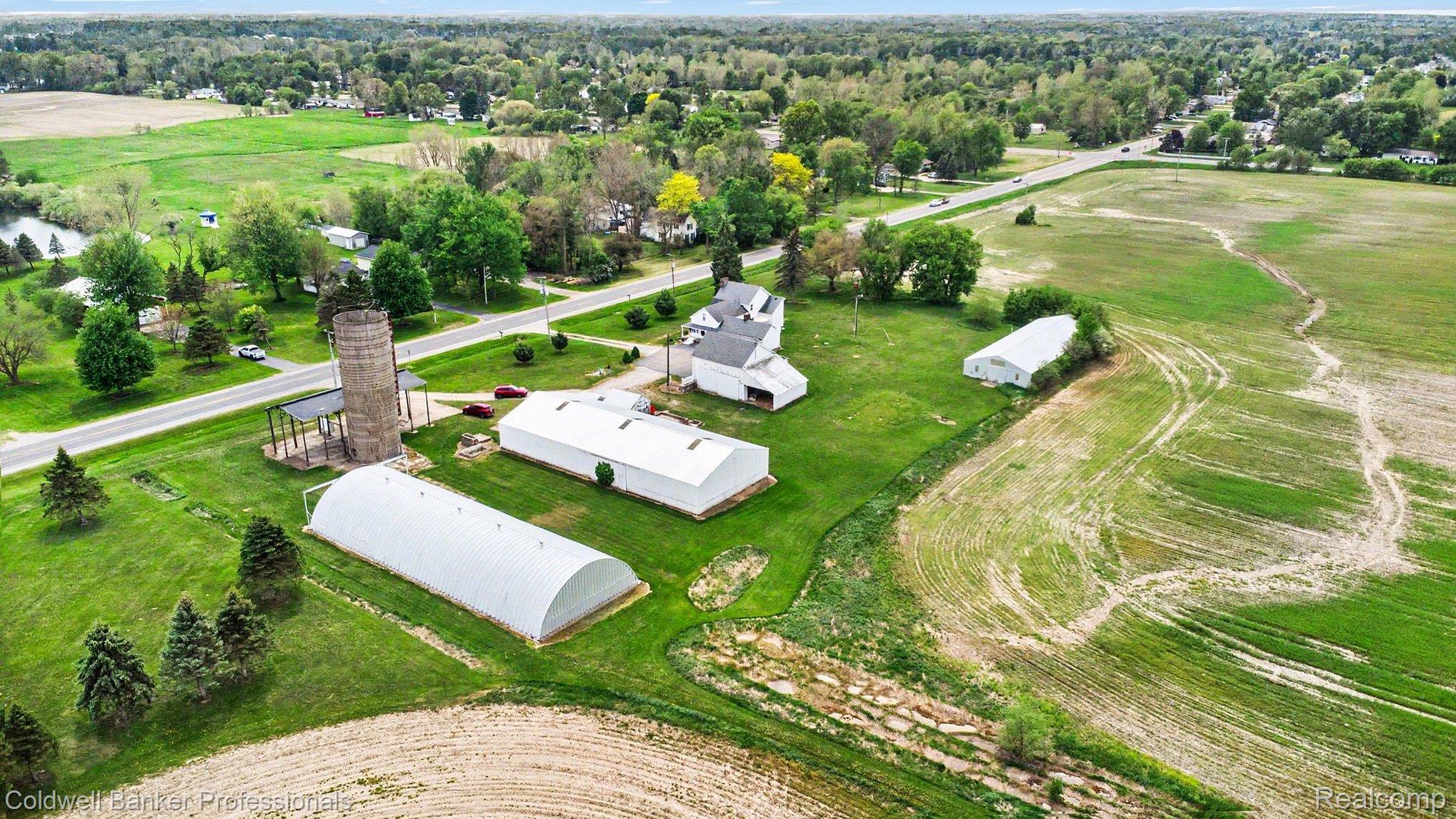 3105 E Dodge Road Property Photo 26