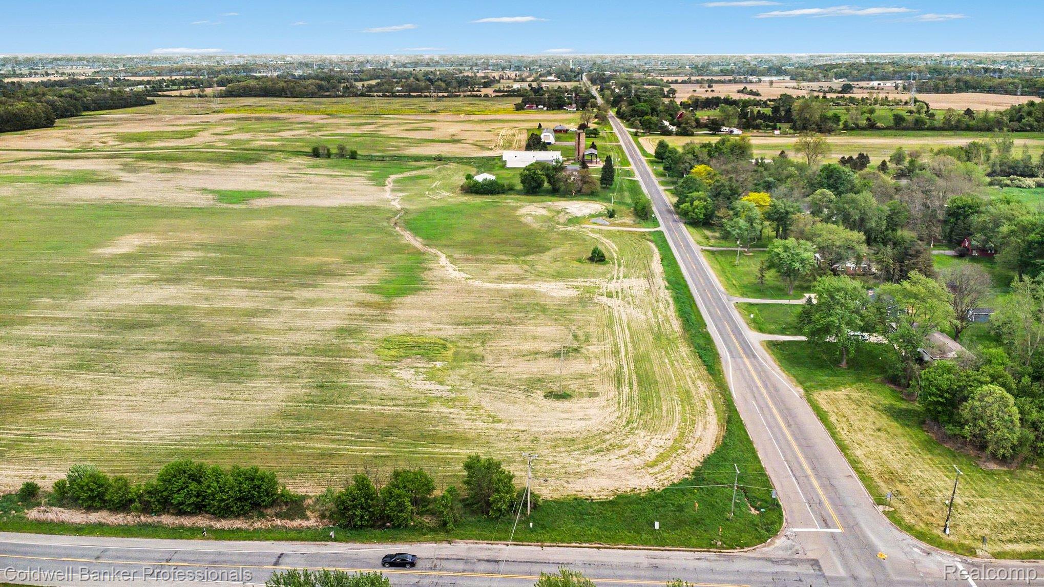 3105 E Dodge Road Property Photo 27