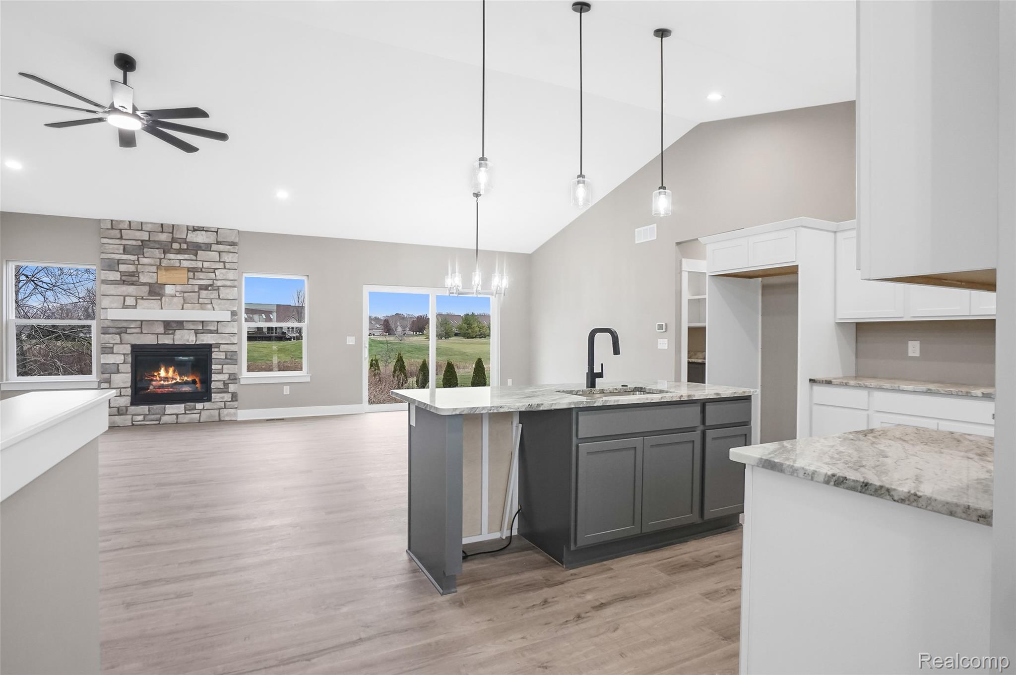1315 Park Ridge Pointe Property Photo 4