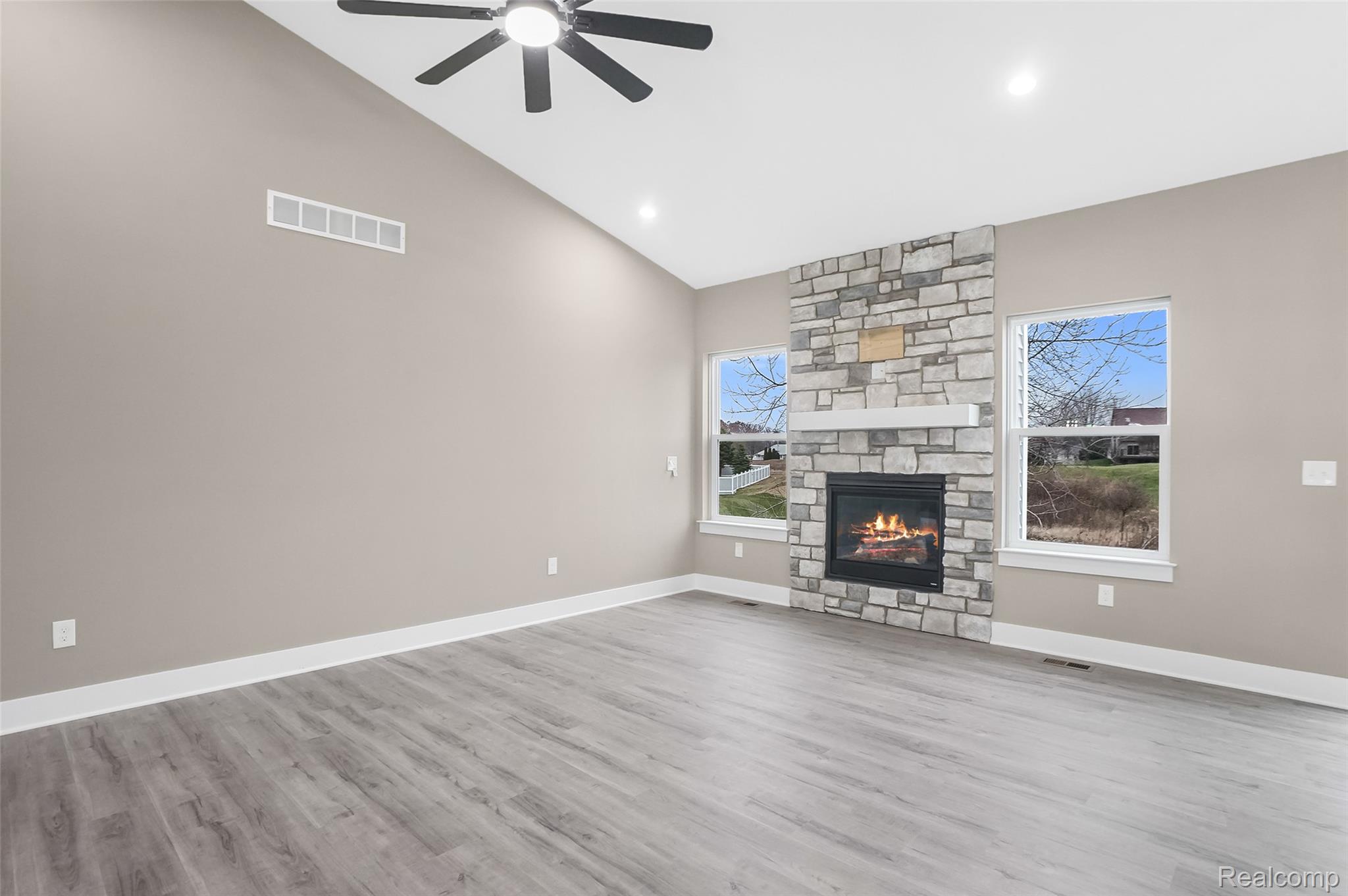 1315 Park Ridge Pointe Property Photo 6