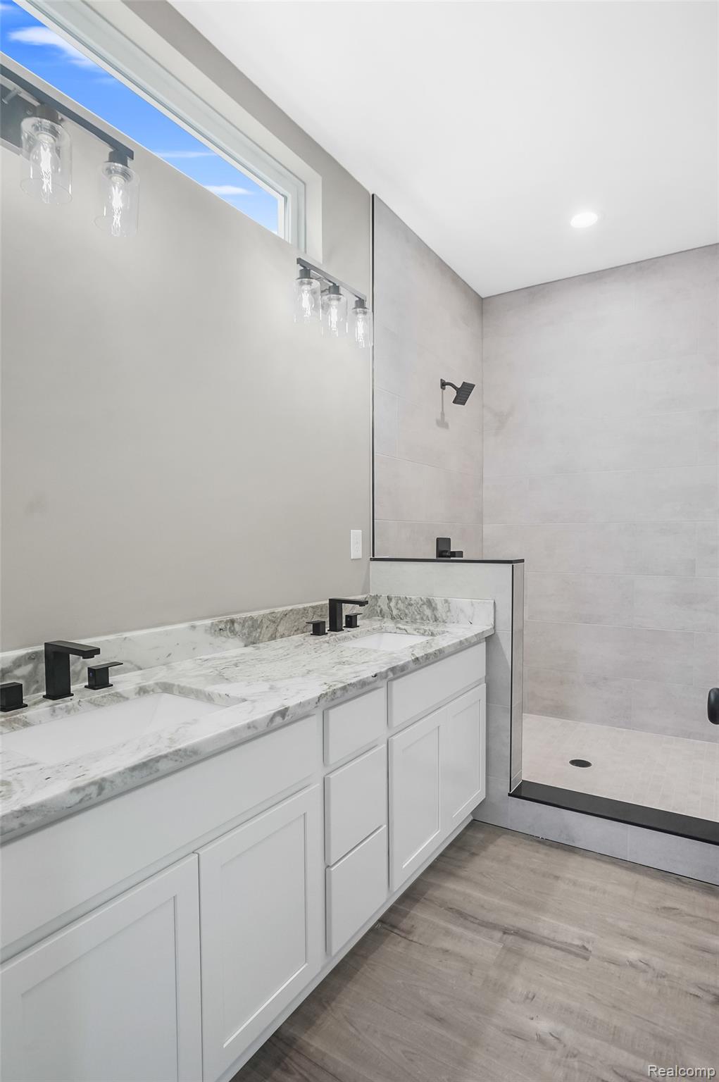 1315 Park Ridge Pointe Property Photo 17