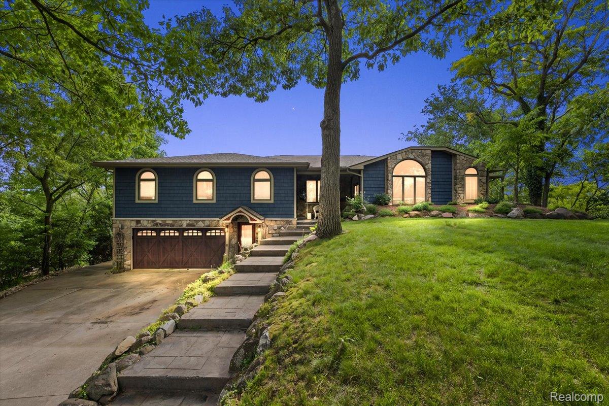 7291 Parkwood Drive Property Photo 1