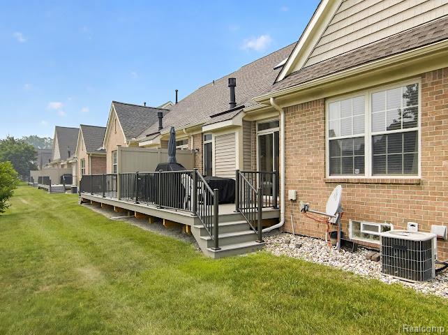 32969 Brookside Circle 18 Property Photo 4