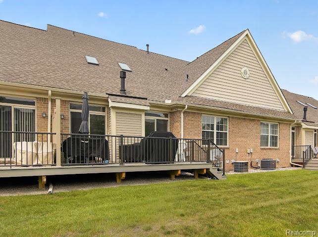 32969 Brookside Circle 18 Property Photo 7