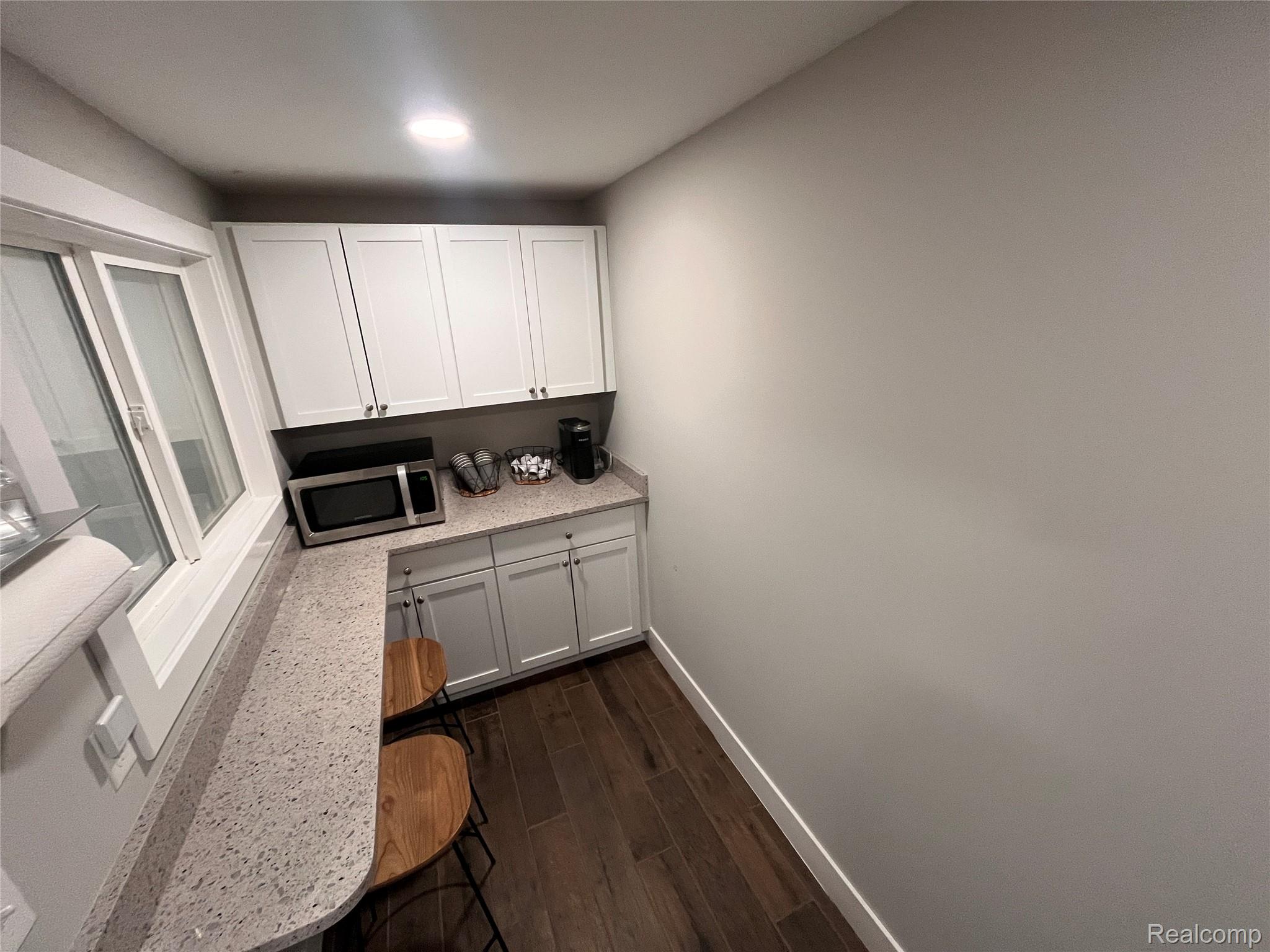 10047 Bergin Road Property Photo 4