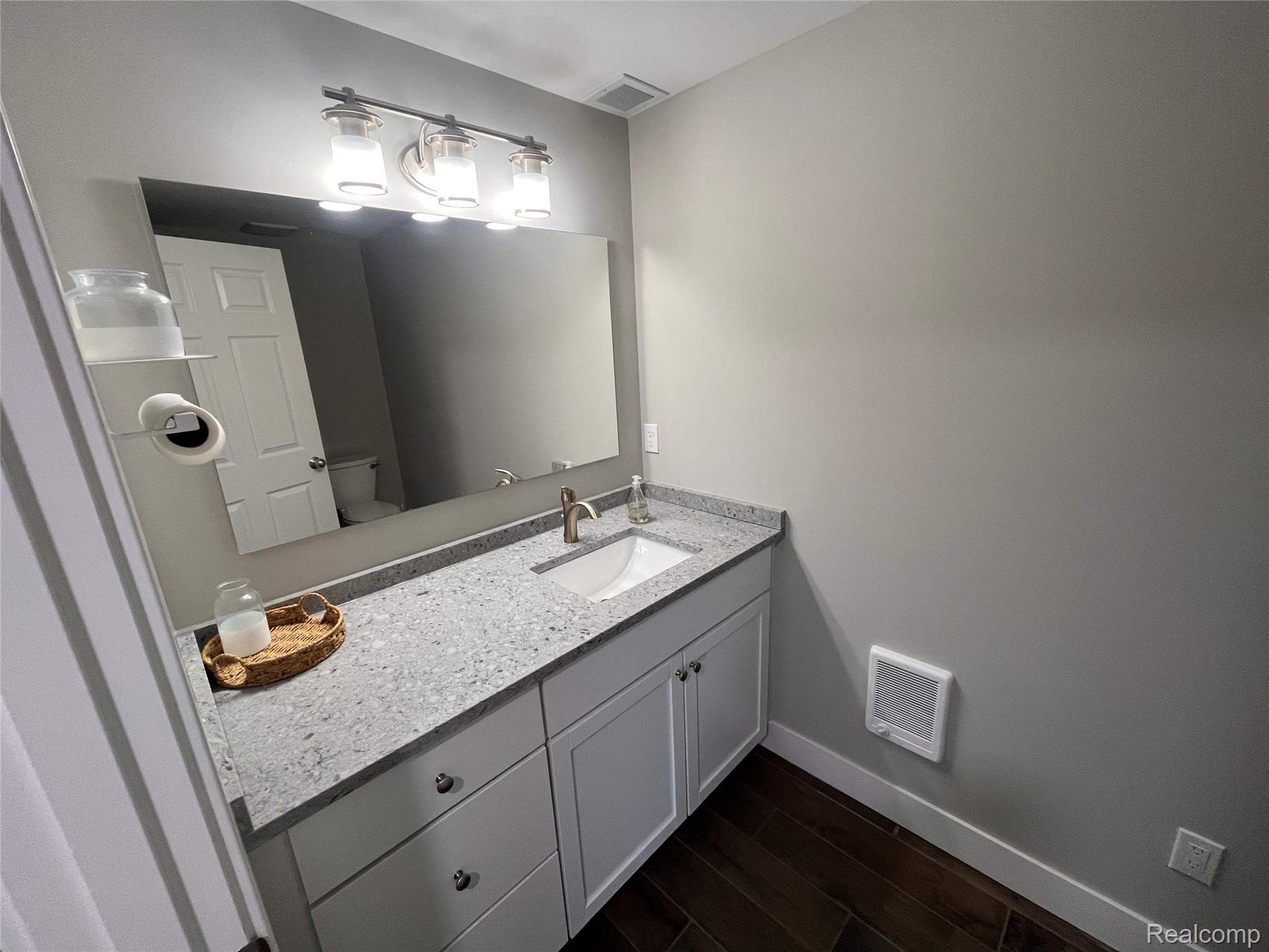 10047 Bergin Road Property Photo 6