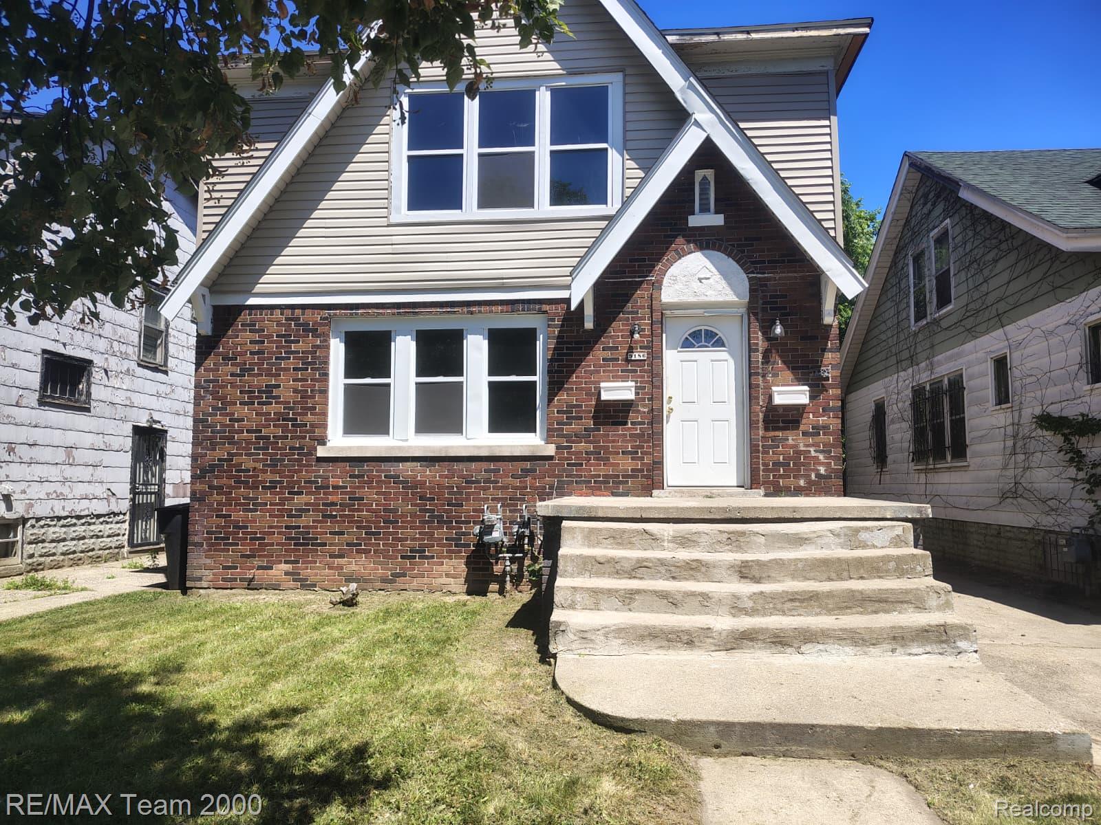 9186 Steel Street Property Photo 1