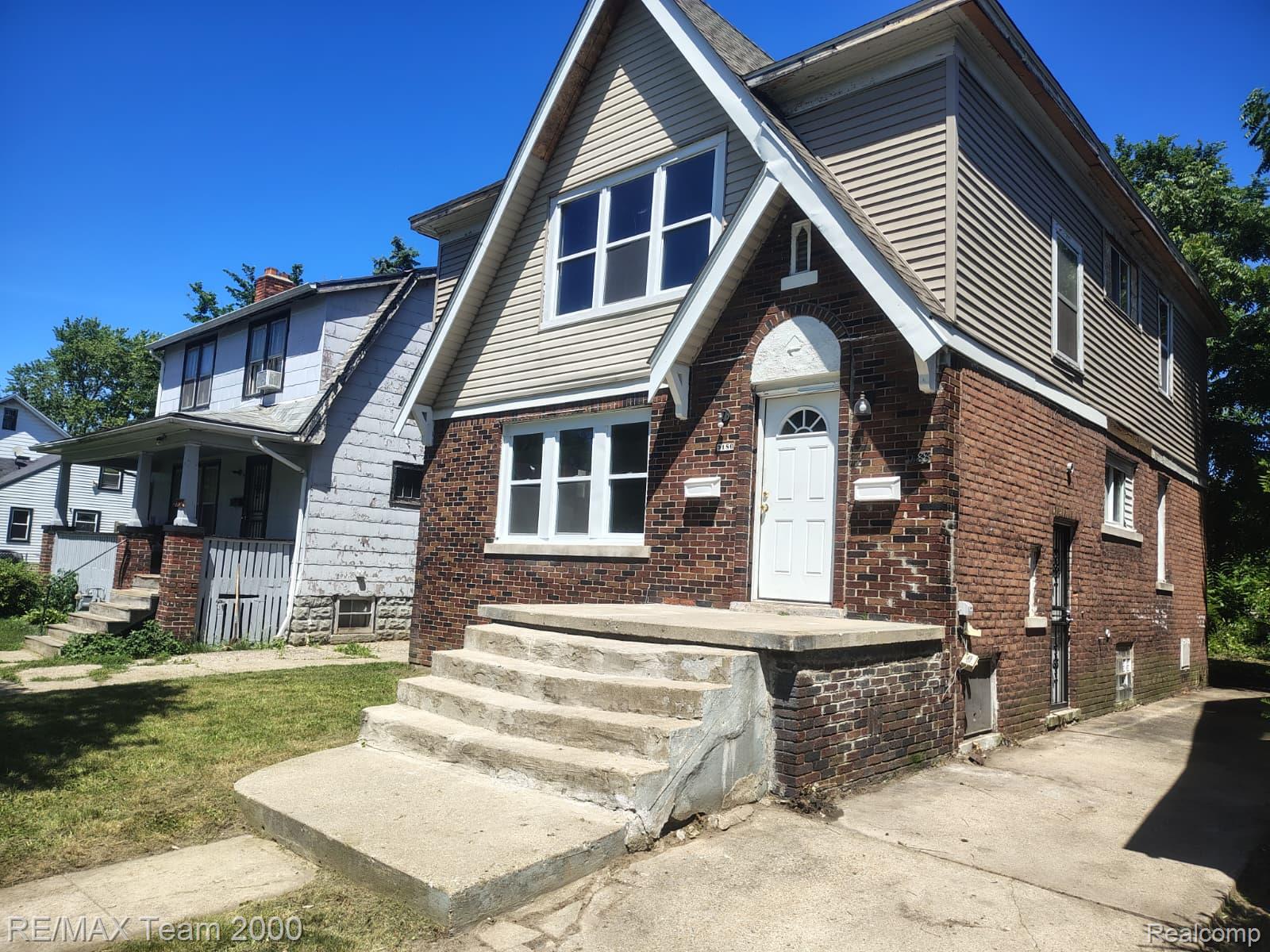 9186 Steel Street Property Photo 2
