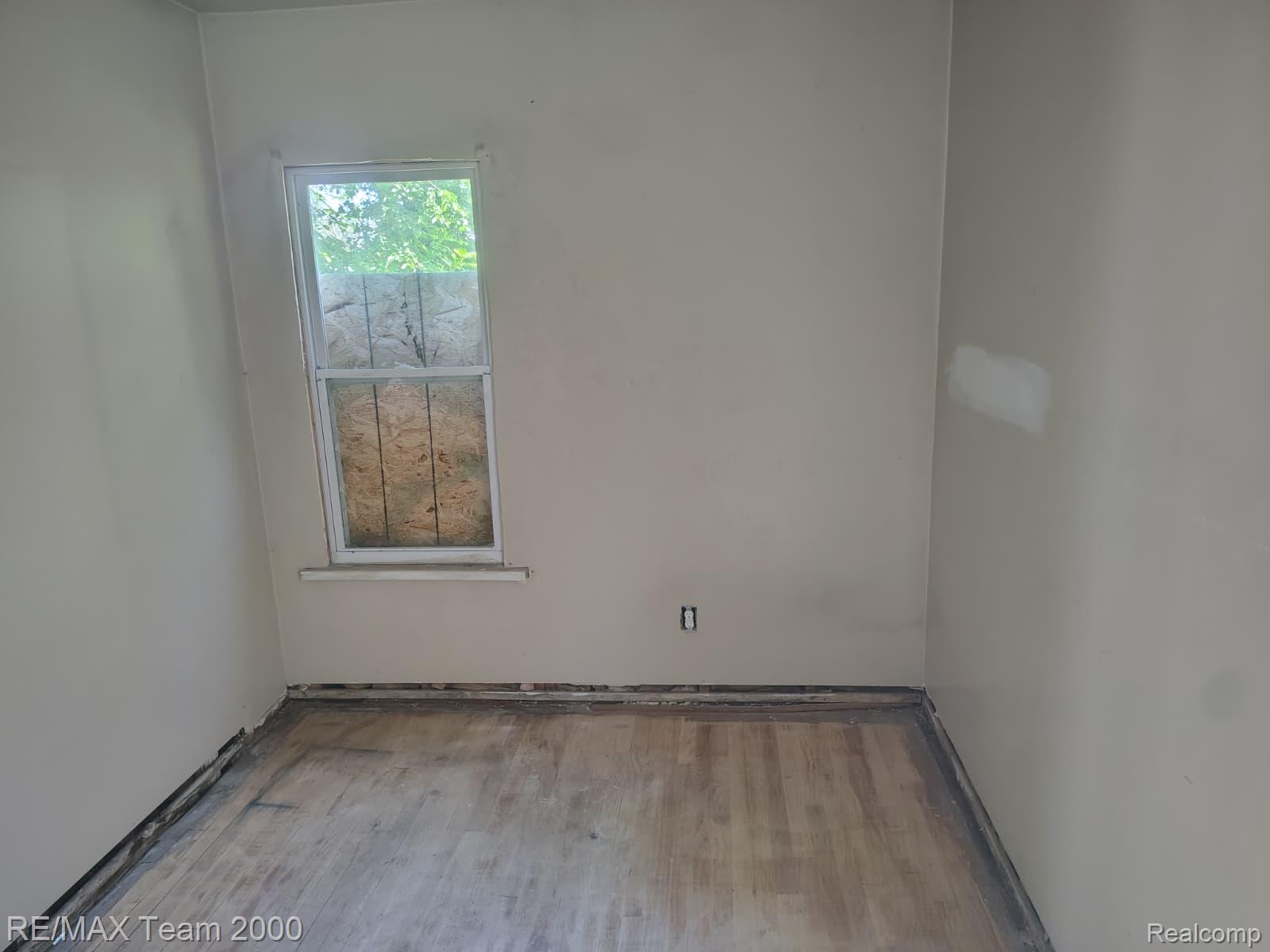 9186 Steel Street Property Photo 13