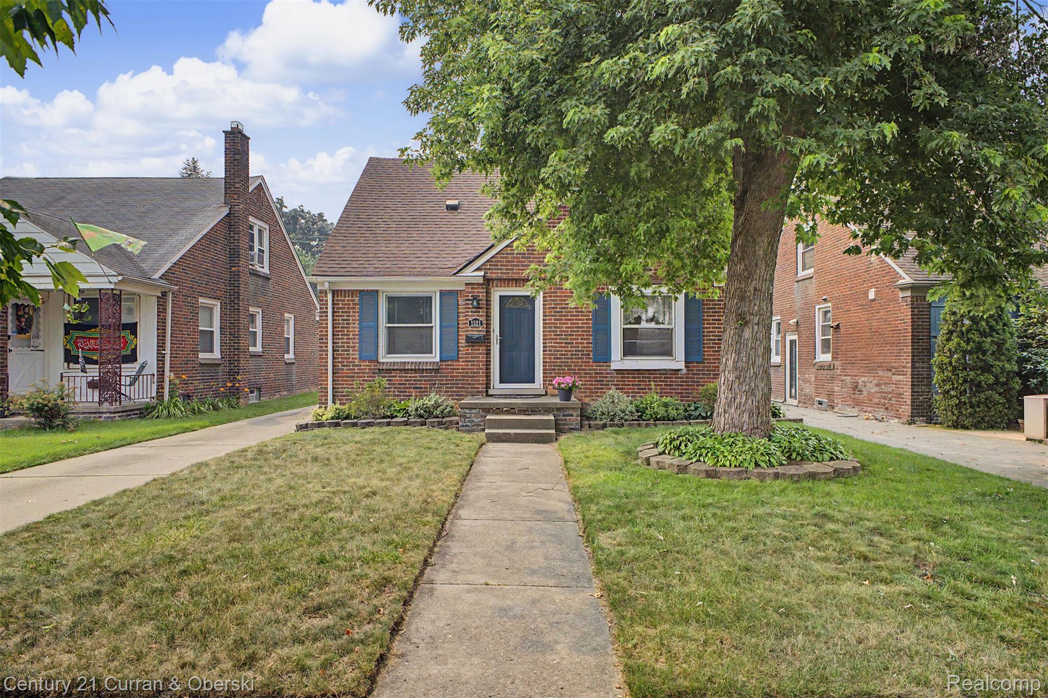 1521 Highview Street Property Photo 1