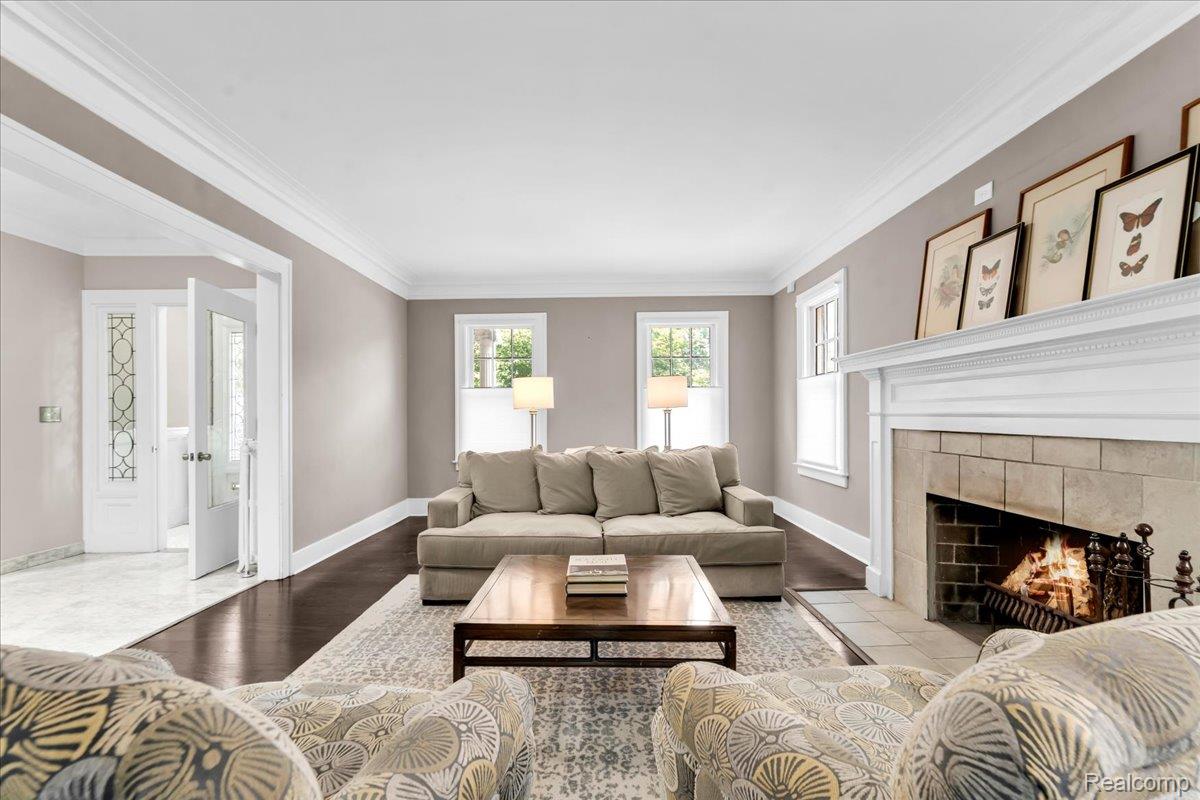 2007 W Boston Boulevard Property Photo 7