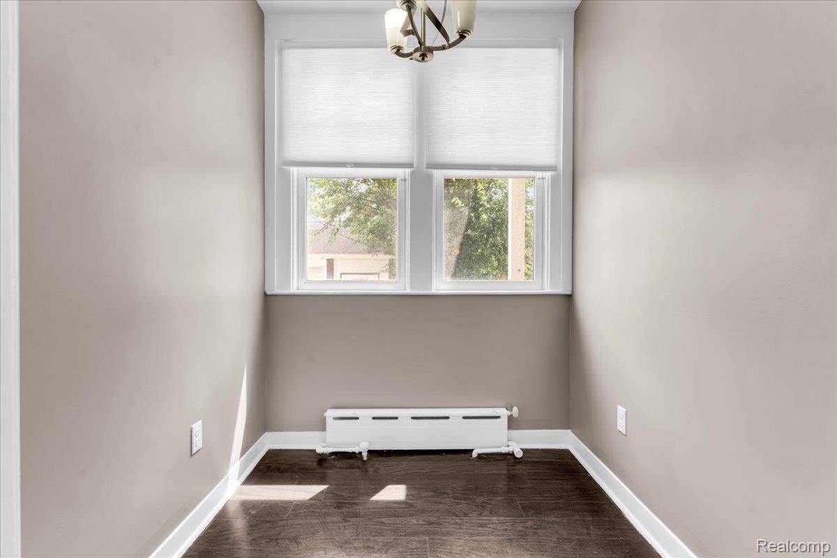 2007 W Boston Boulevard Property Photo 15