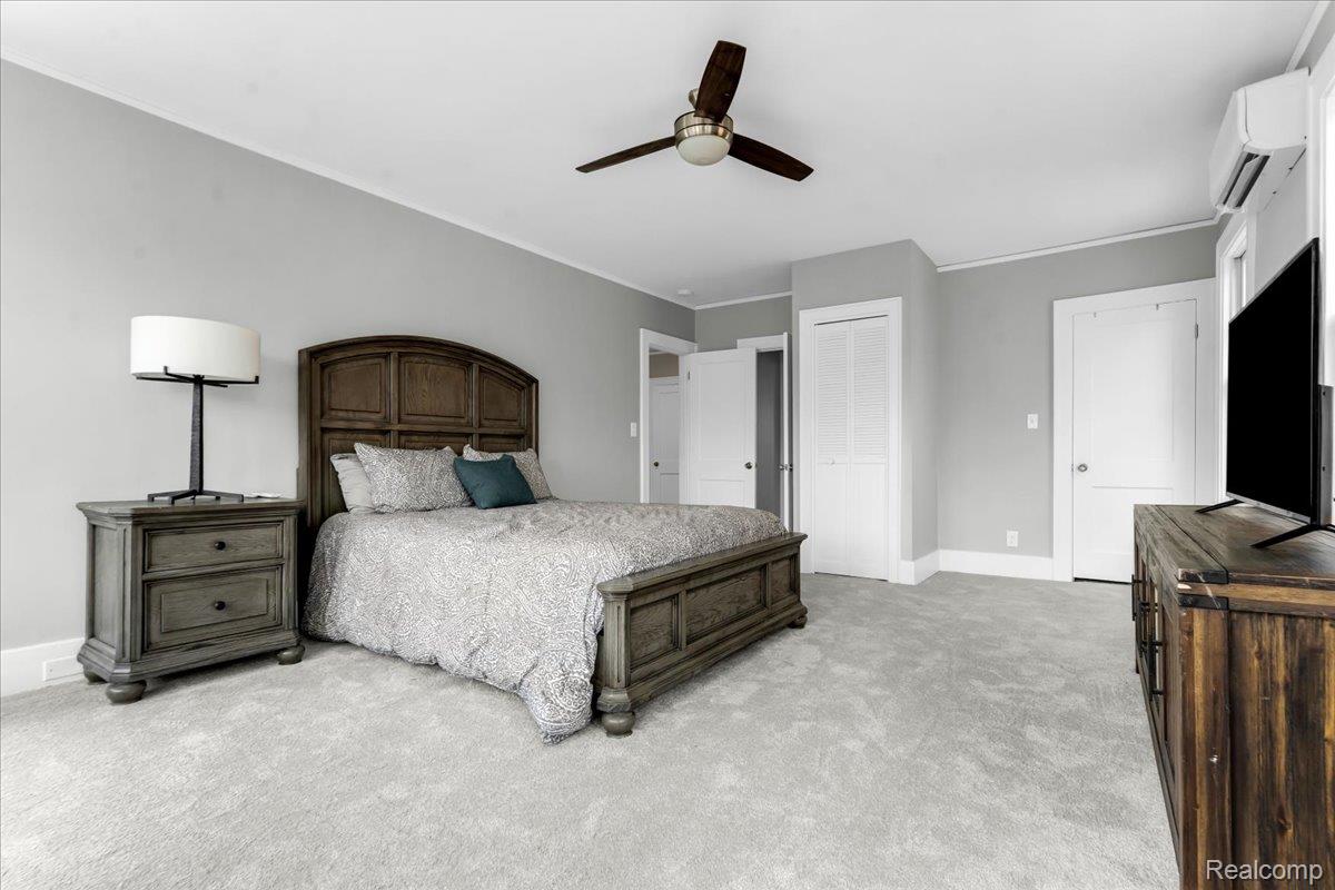 2007 W Boston Boulevard Property Photo 24