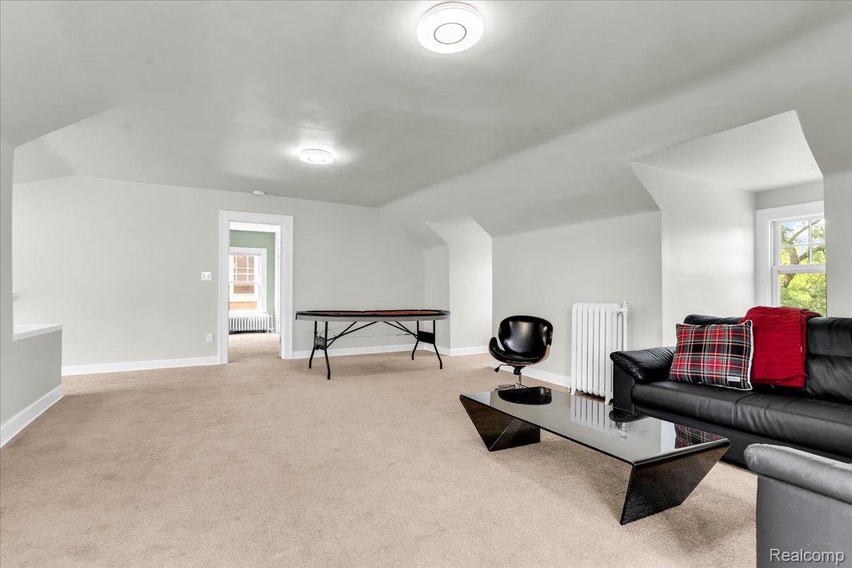 2007 W Boston Boulevard Property Photo 38