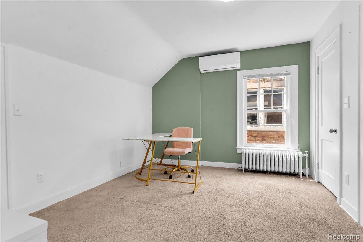 2007 W Boston Boulevard Property Photo 39