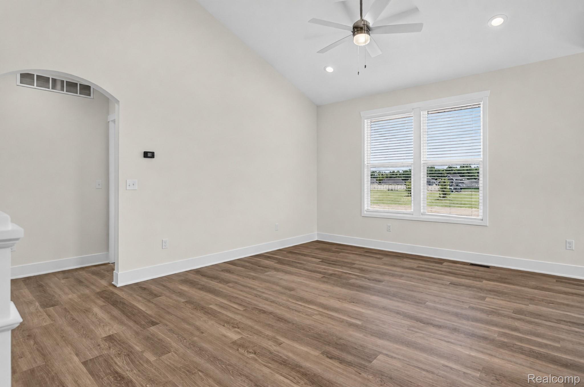 365 Mcdowell Drive Property Photo 6