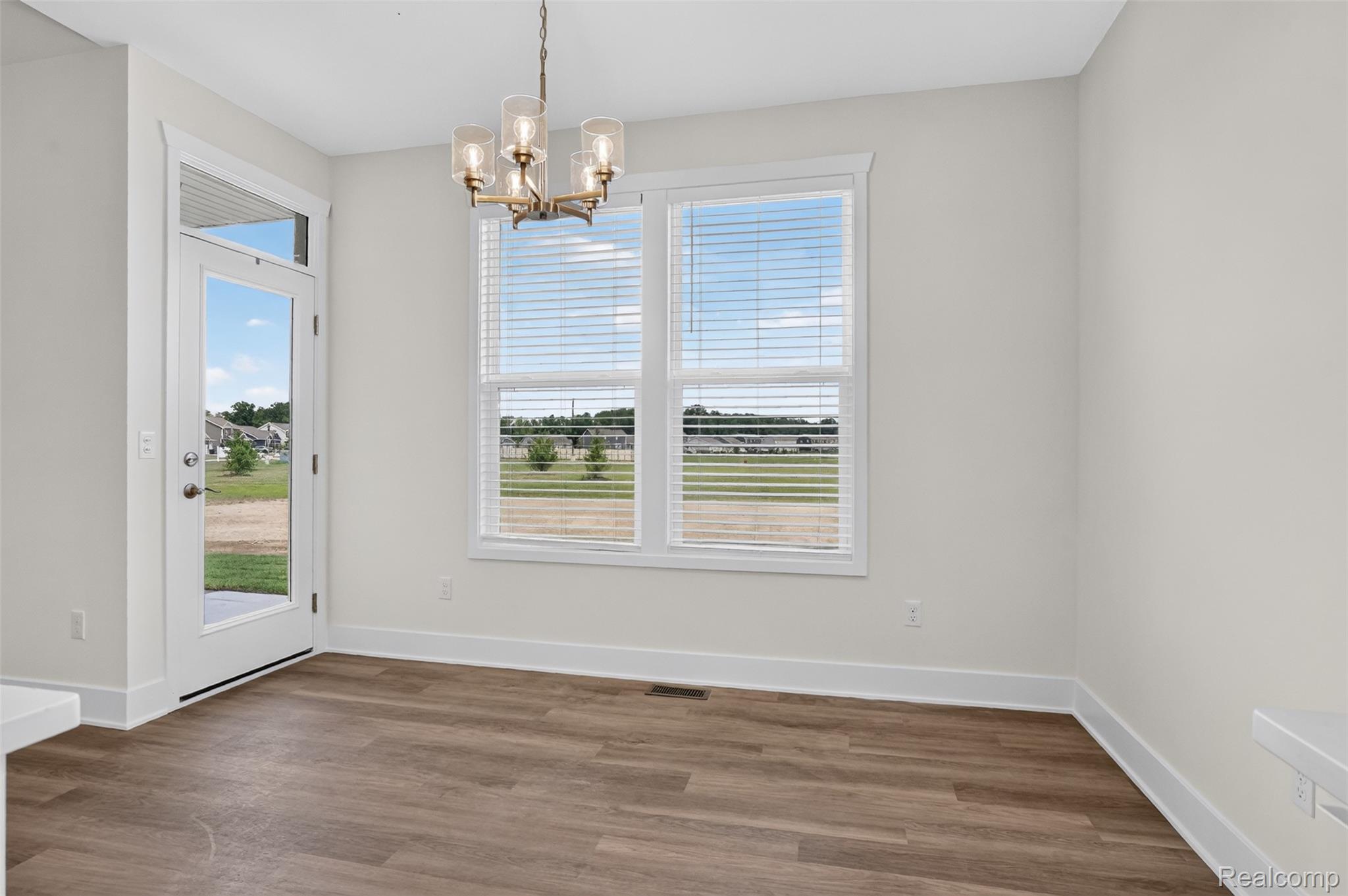 365 Mcdowell Drive Property Photo 11