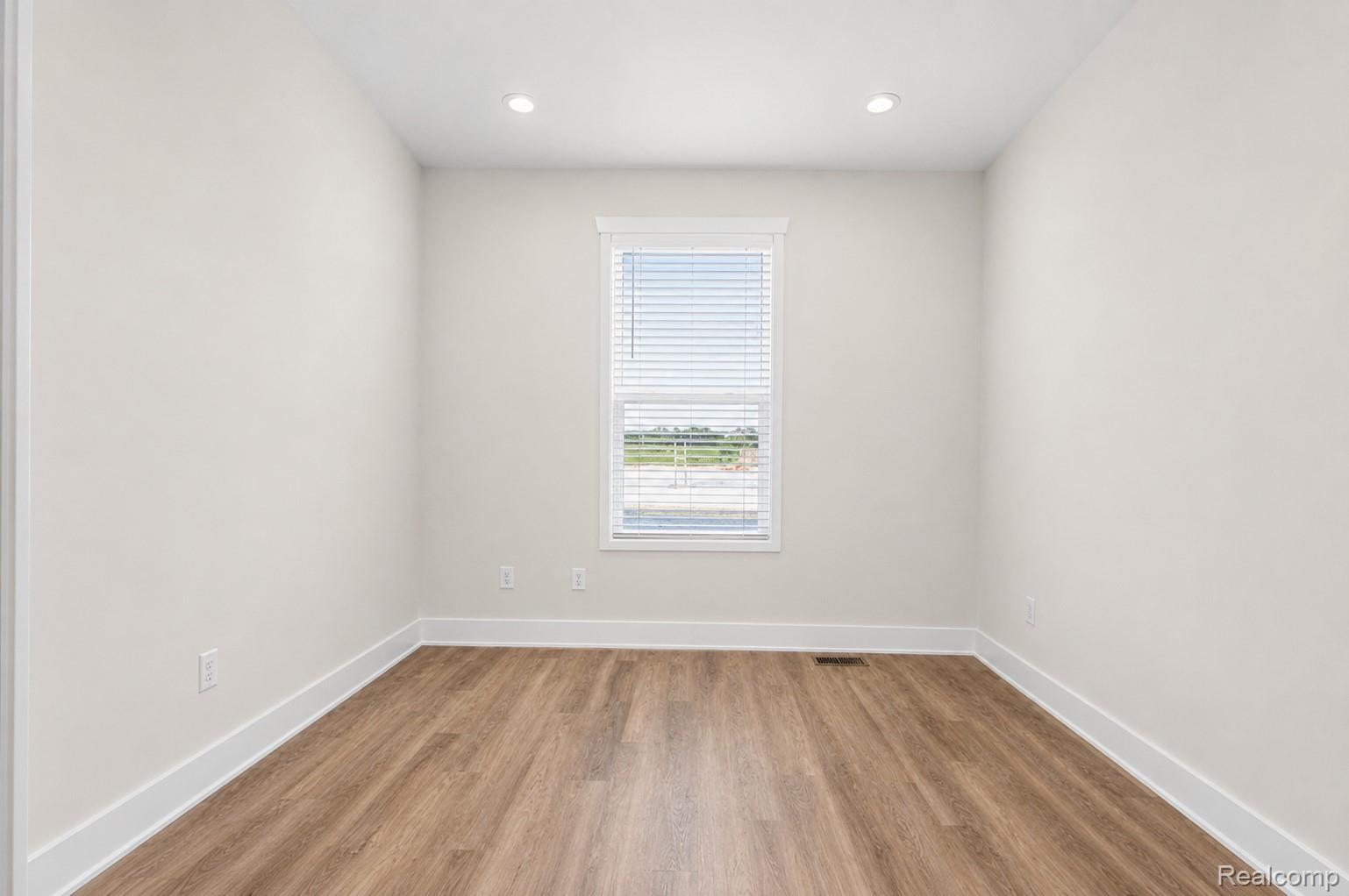 365 Mcdowell Drive Property Photo 19