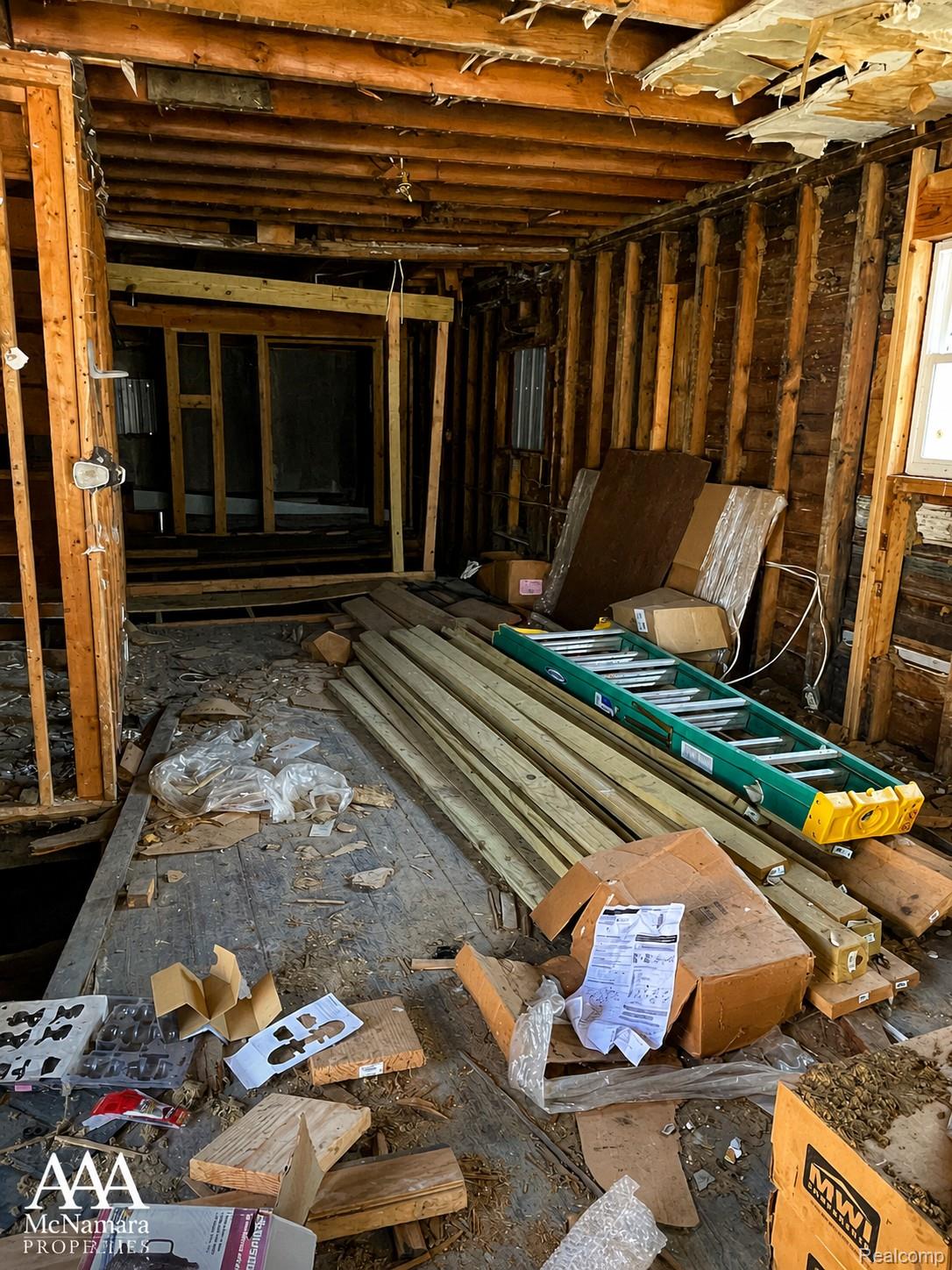 115 S Robinson Street Property Photo 4