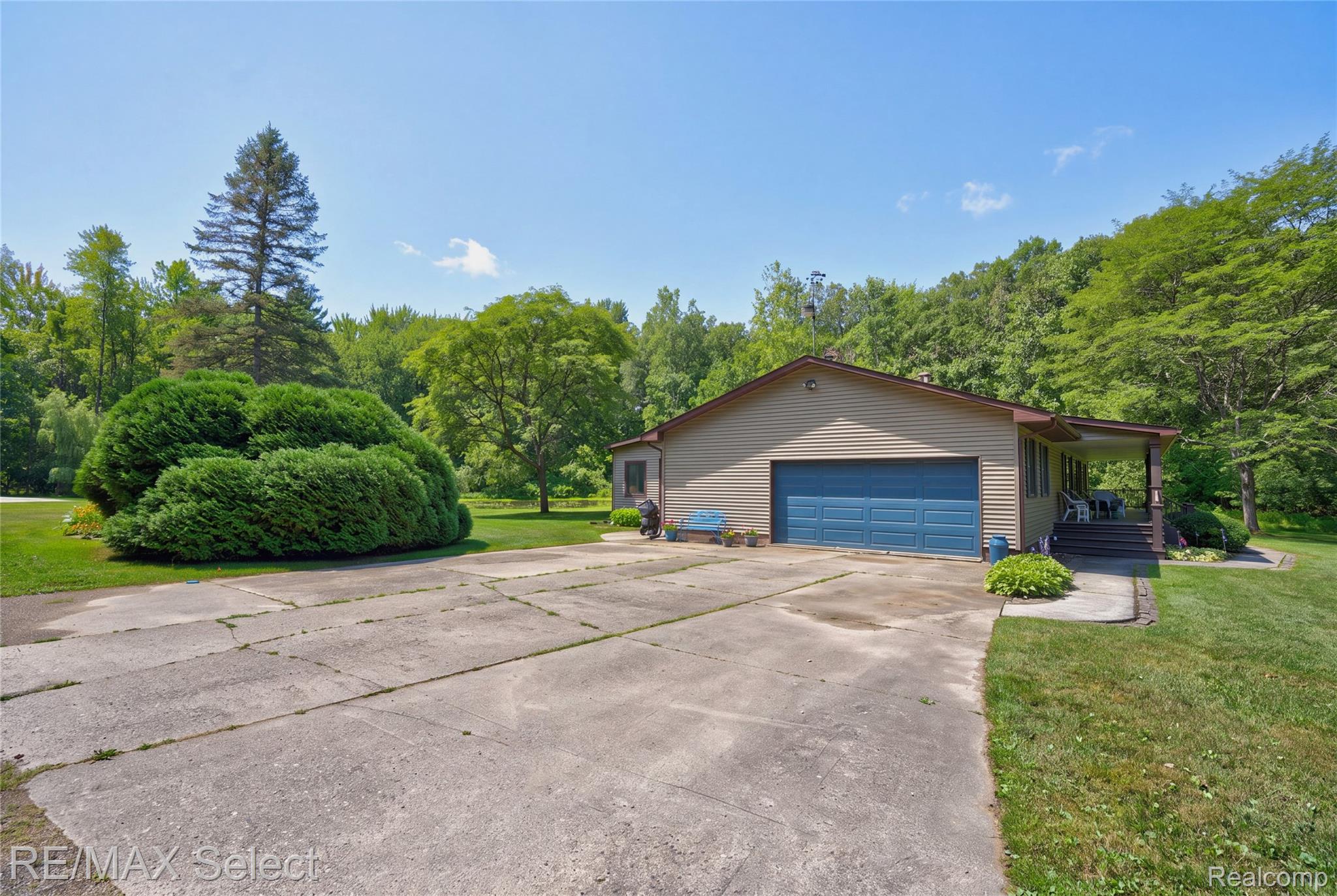 7030 Rathbun Road Property Photo 10