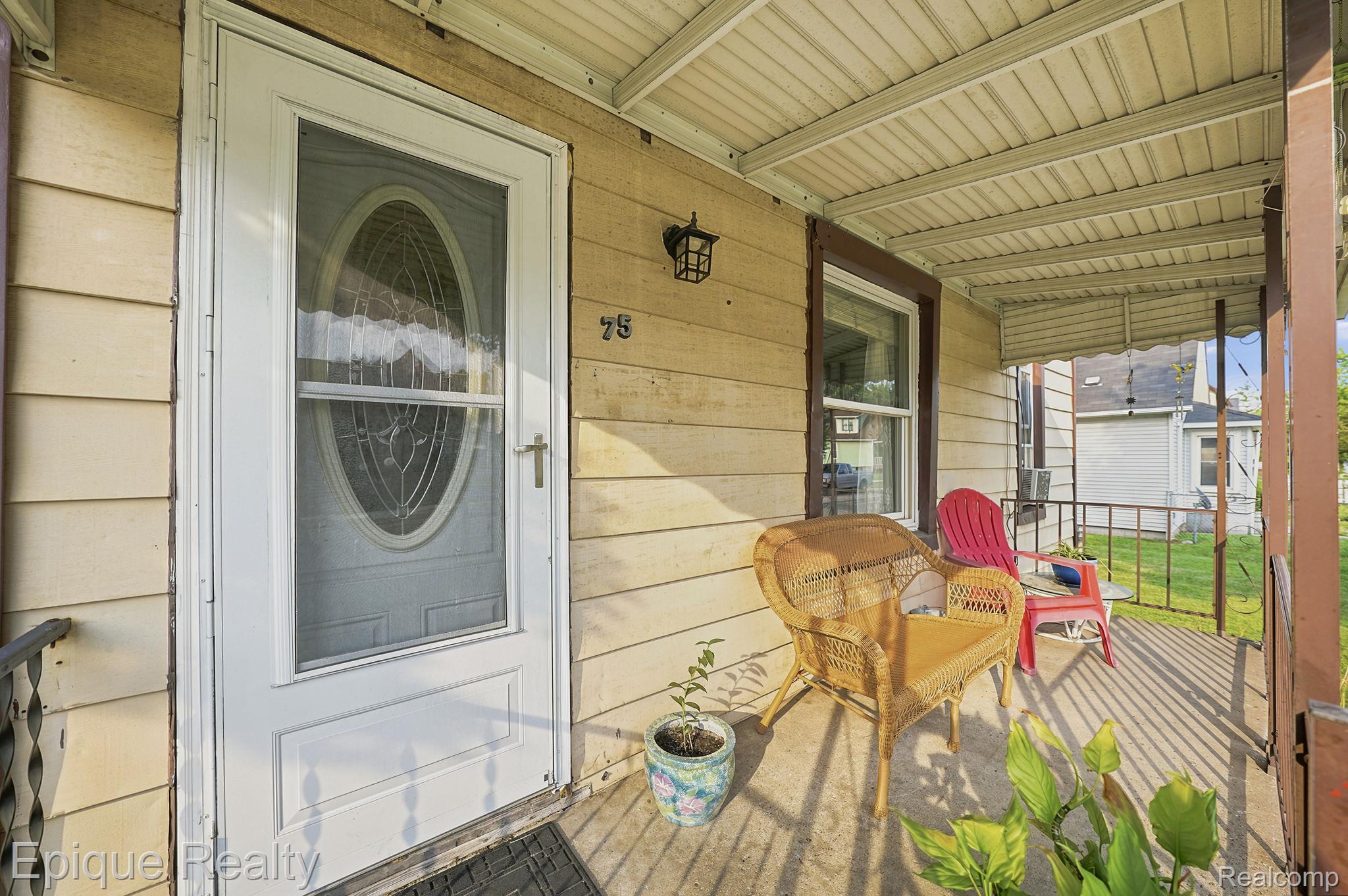 75 E Cicotte Street Property Photo 4