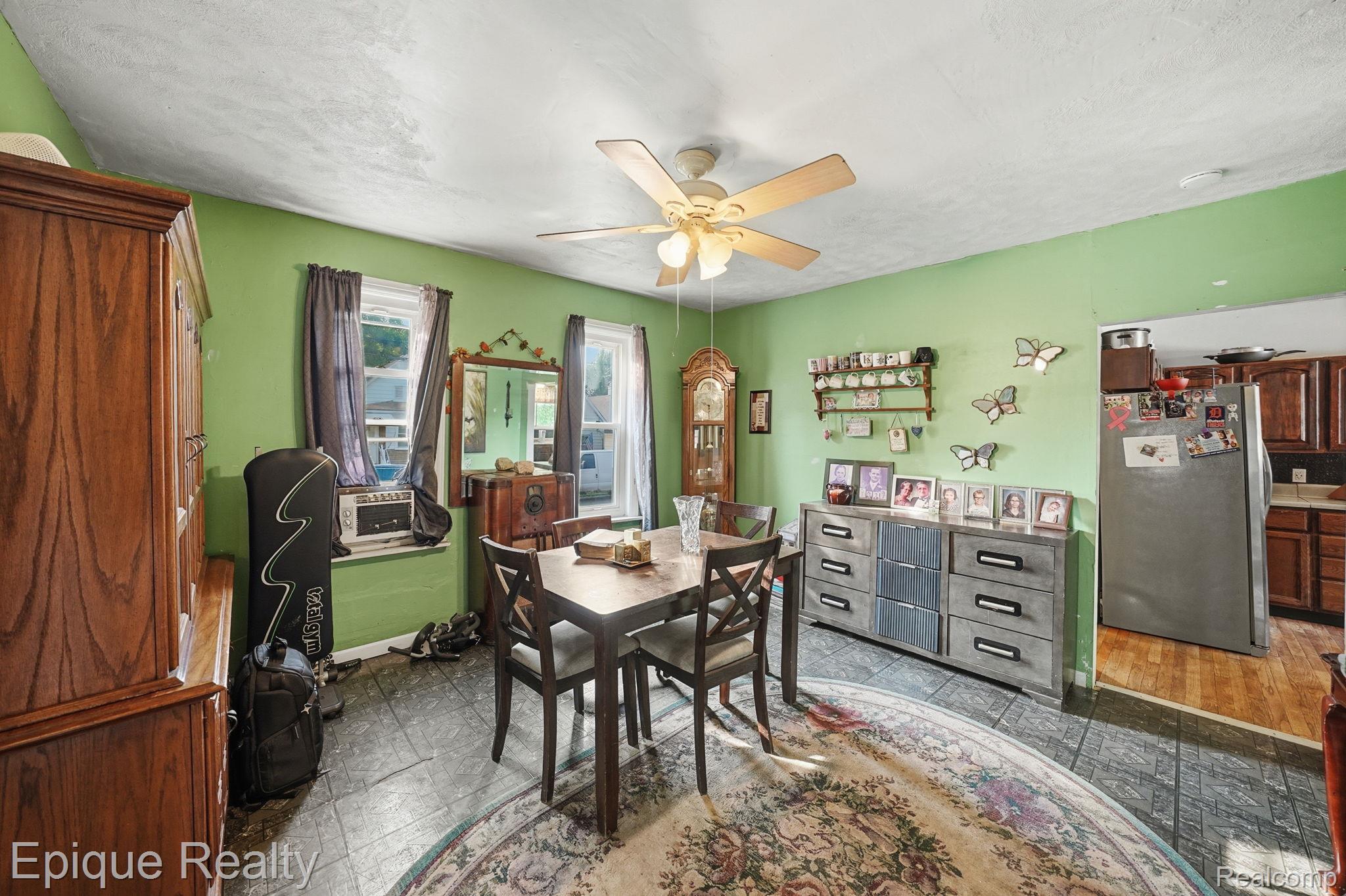 75 E Cicotte Street Property Photo 7