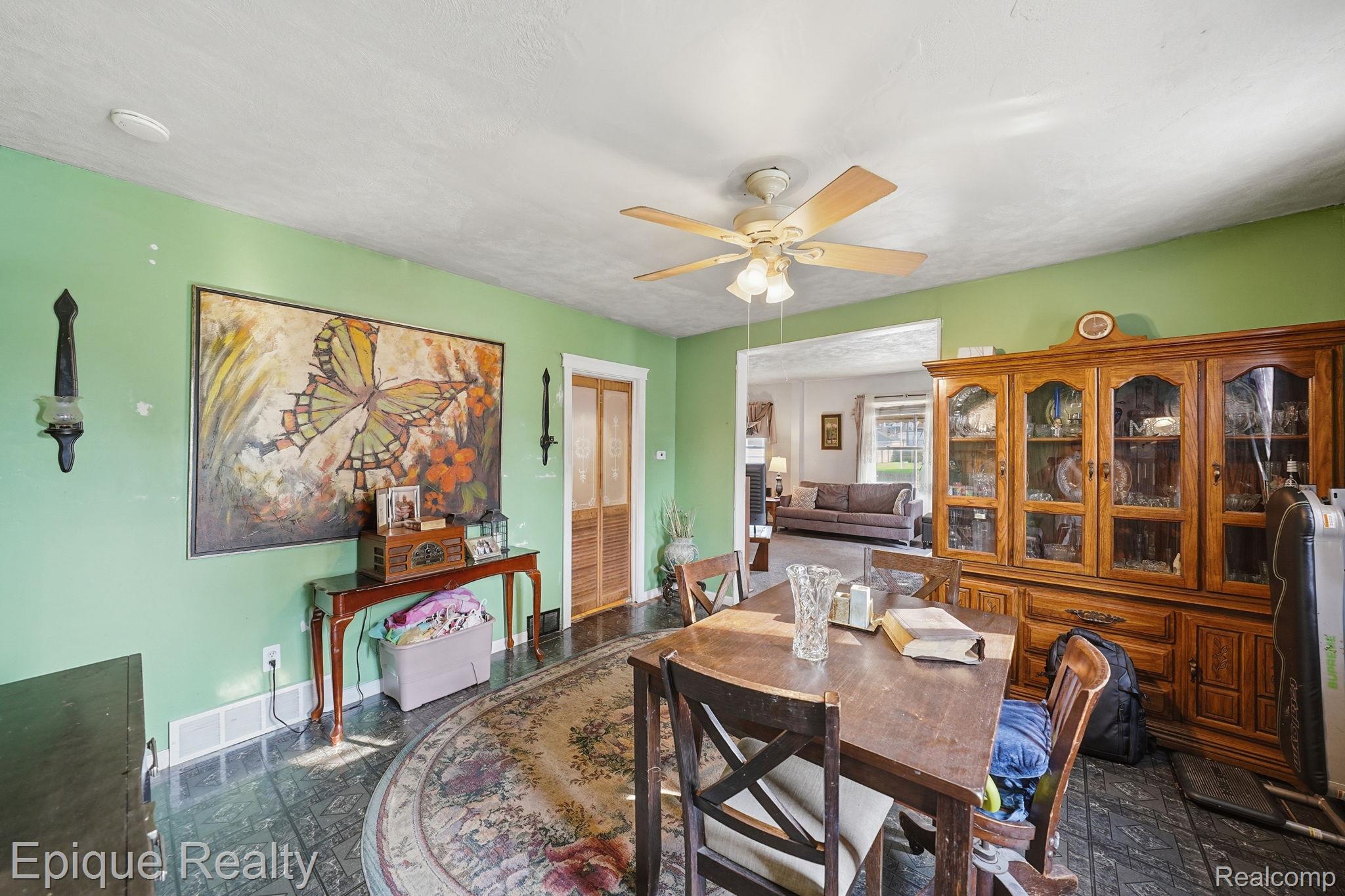 75 E Cicotte Street Property Photo 9