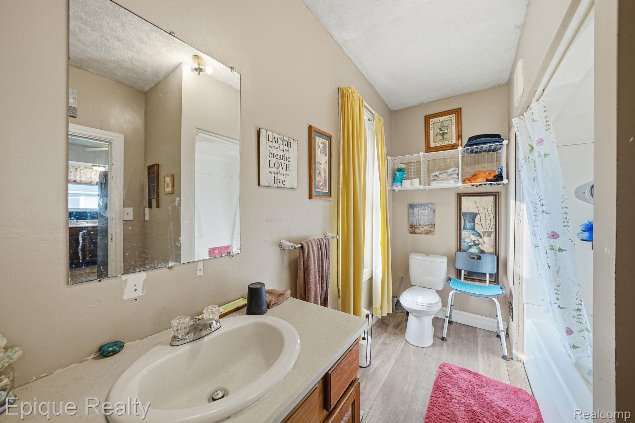 75 E Cicotte Street Property Photo 15
