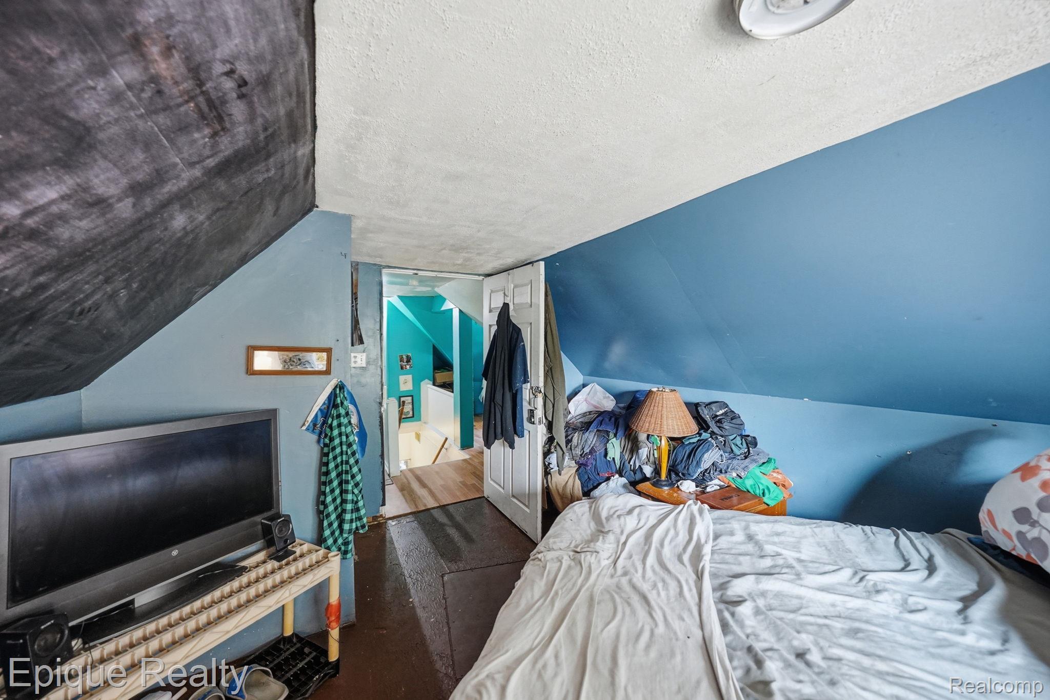 75 E Cicotte Street Property Photo 19