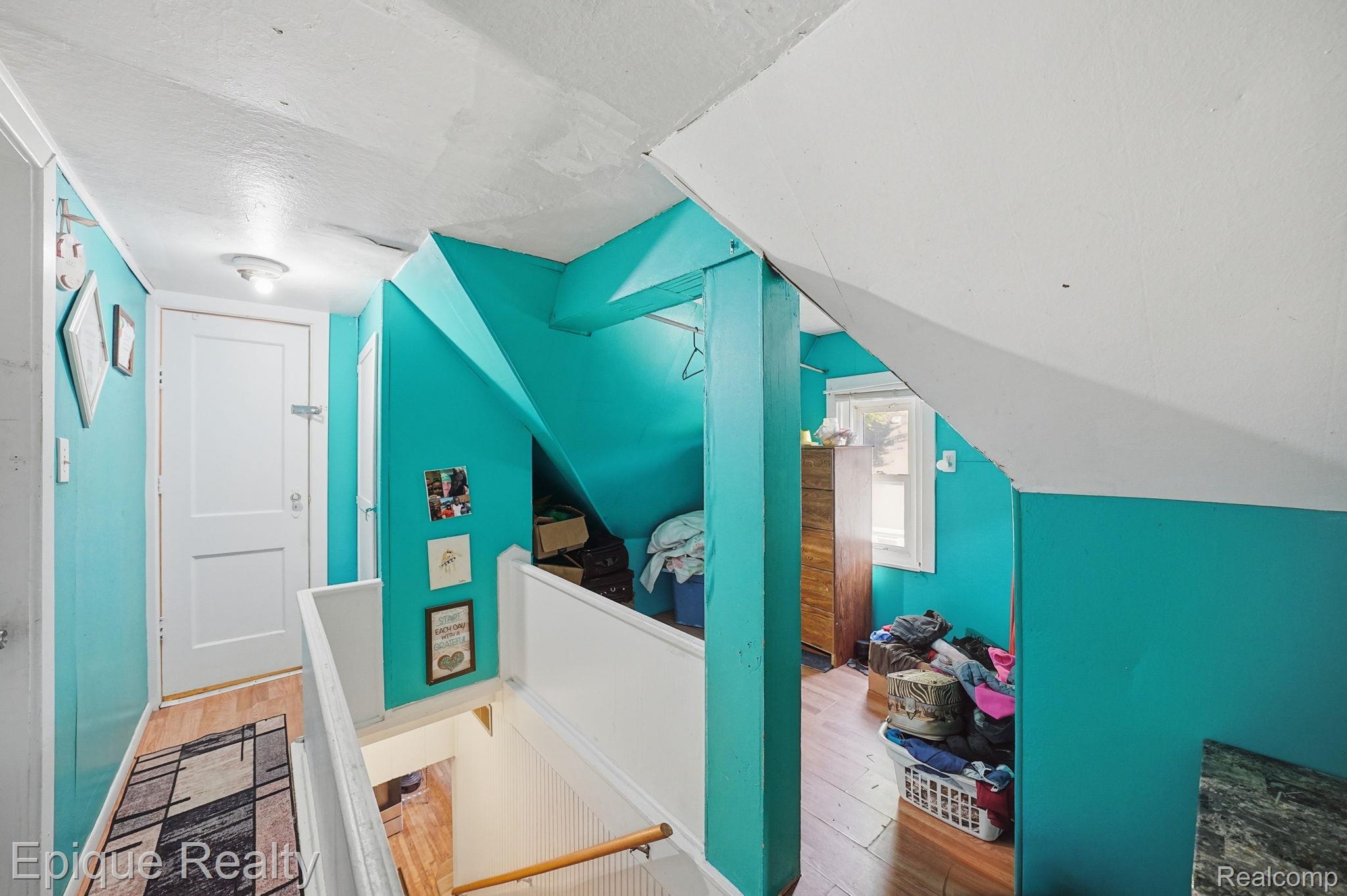 75 E Cicotte Street Property Photo 20