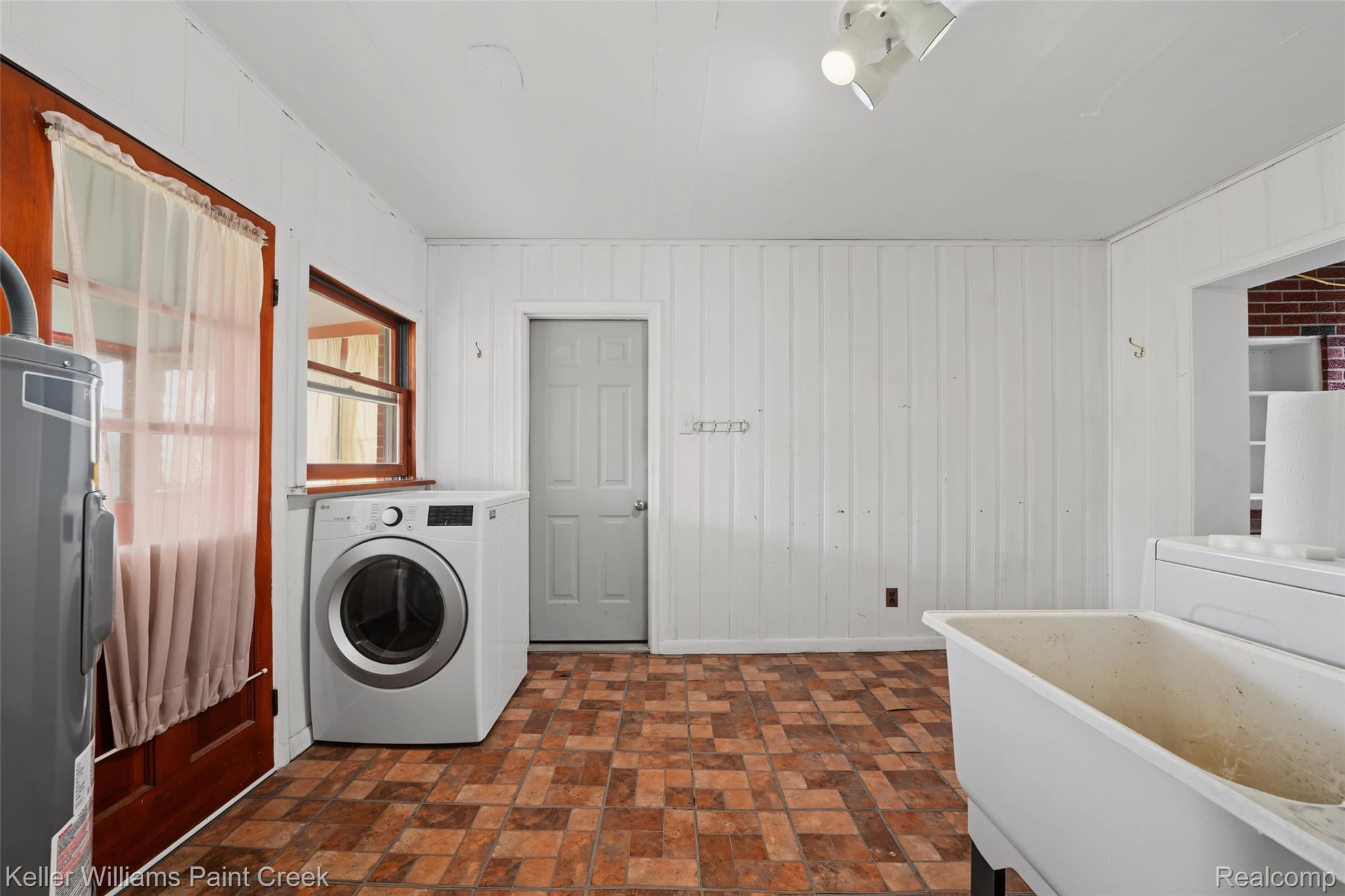 17197 Forest Avenue Property Photo 28