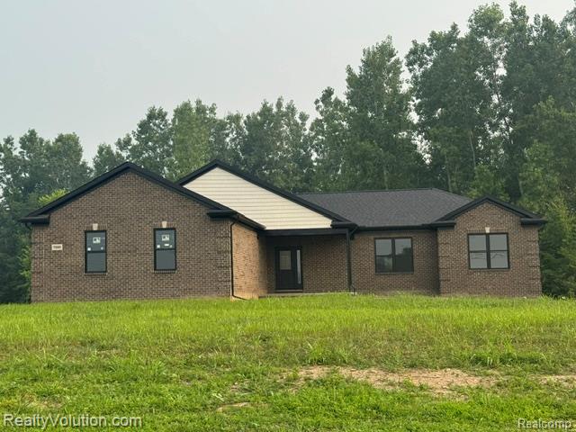 7260 Newark Road Property Photo 3