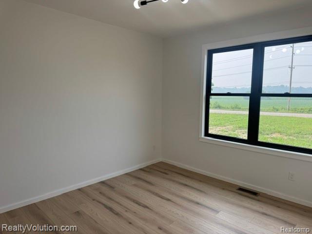 7260 Newark Road Property Photo 13