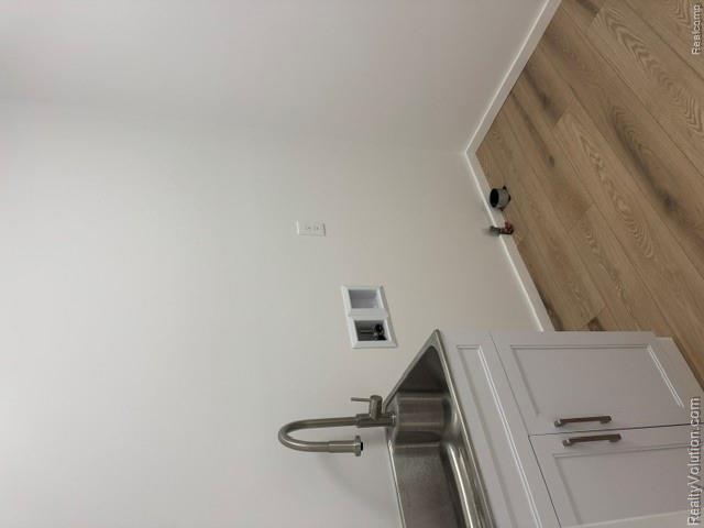 7260 Newark Road Property Photo 18