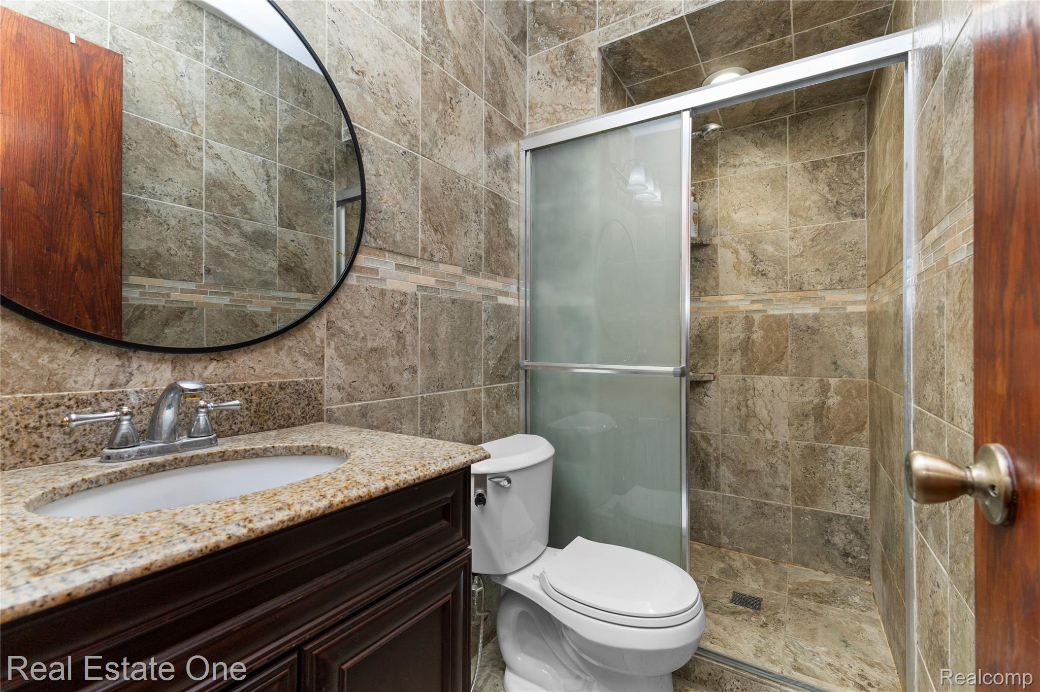 37719 Adrian Drive Property Photo 33