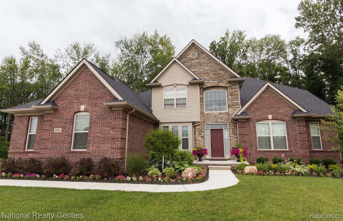018 Steeplechase Drive Property Photo 1