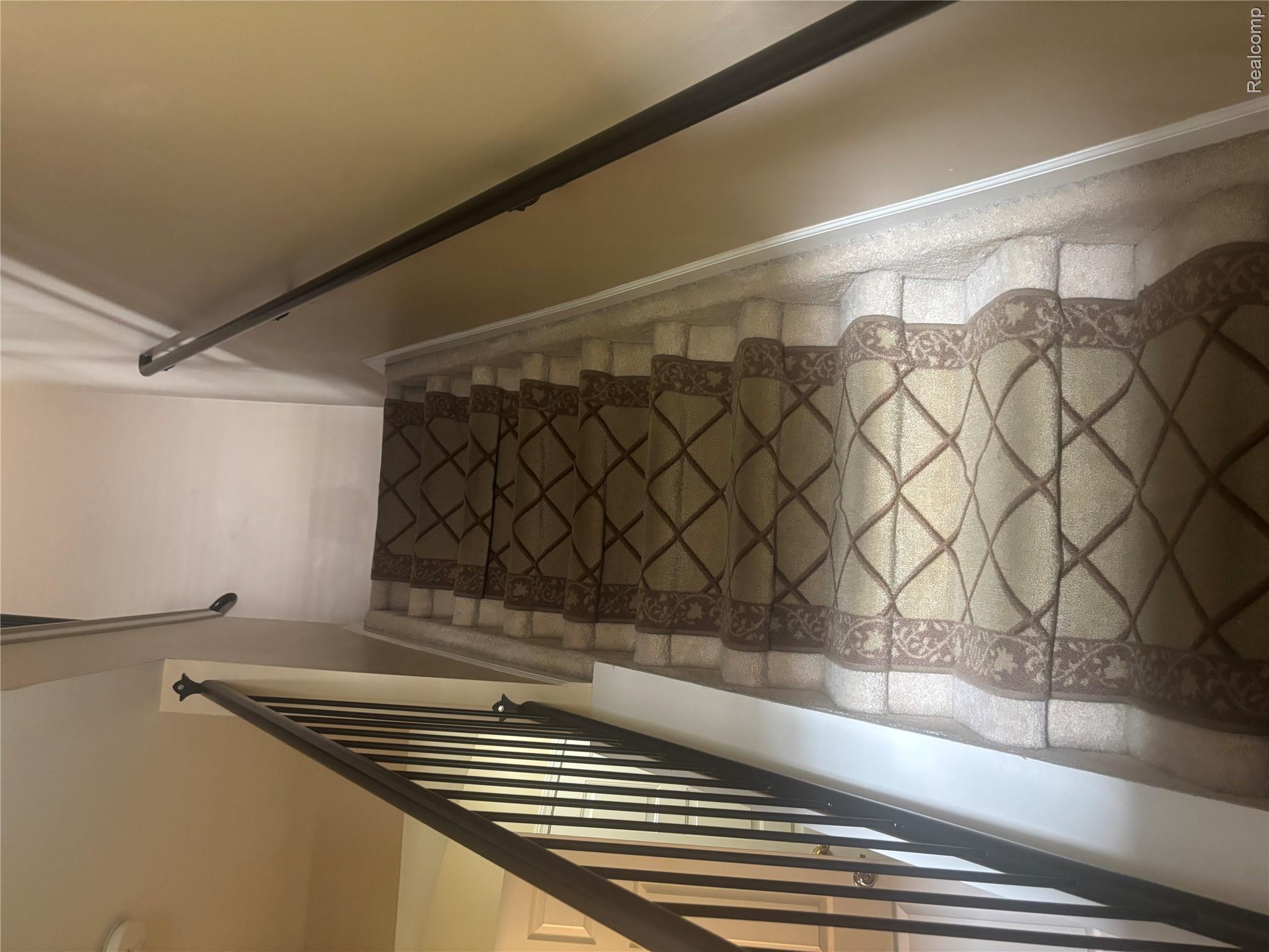 21 Delaware Street Property Photo 8