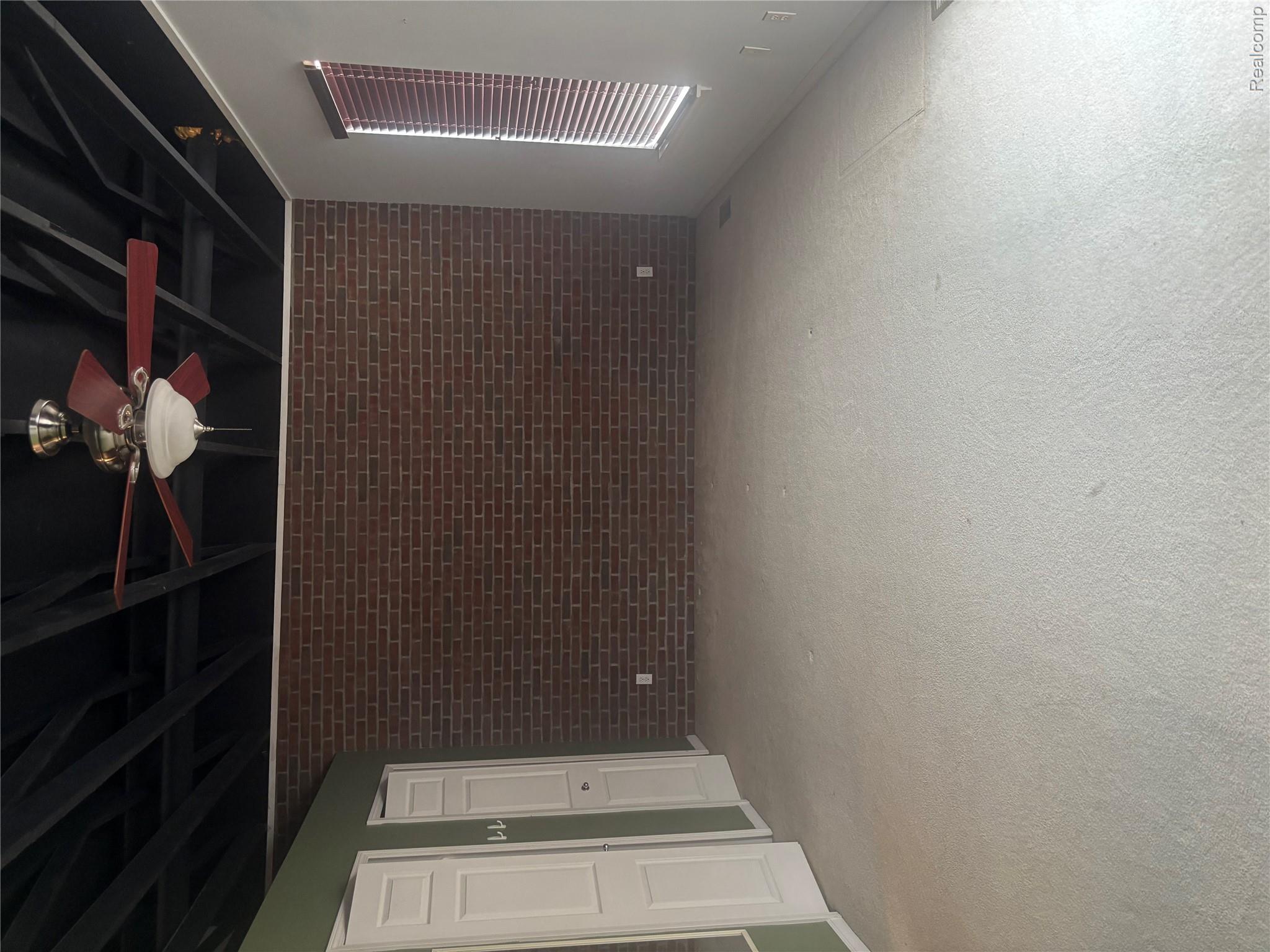 21 Delaware Street Property Photo 16
