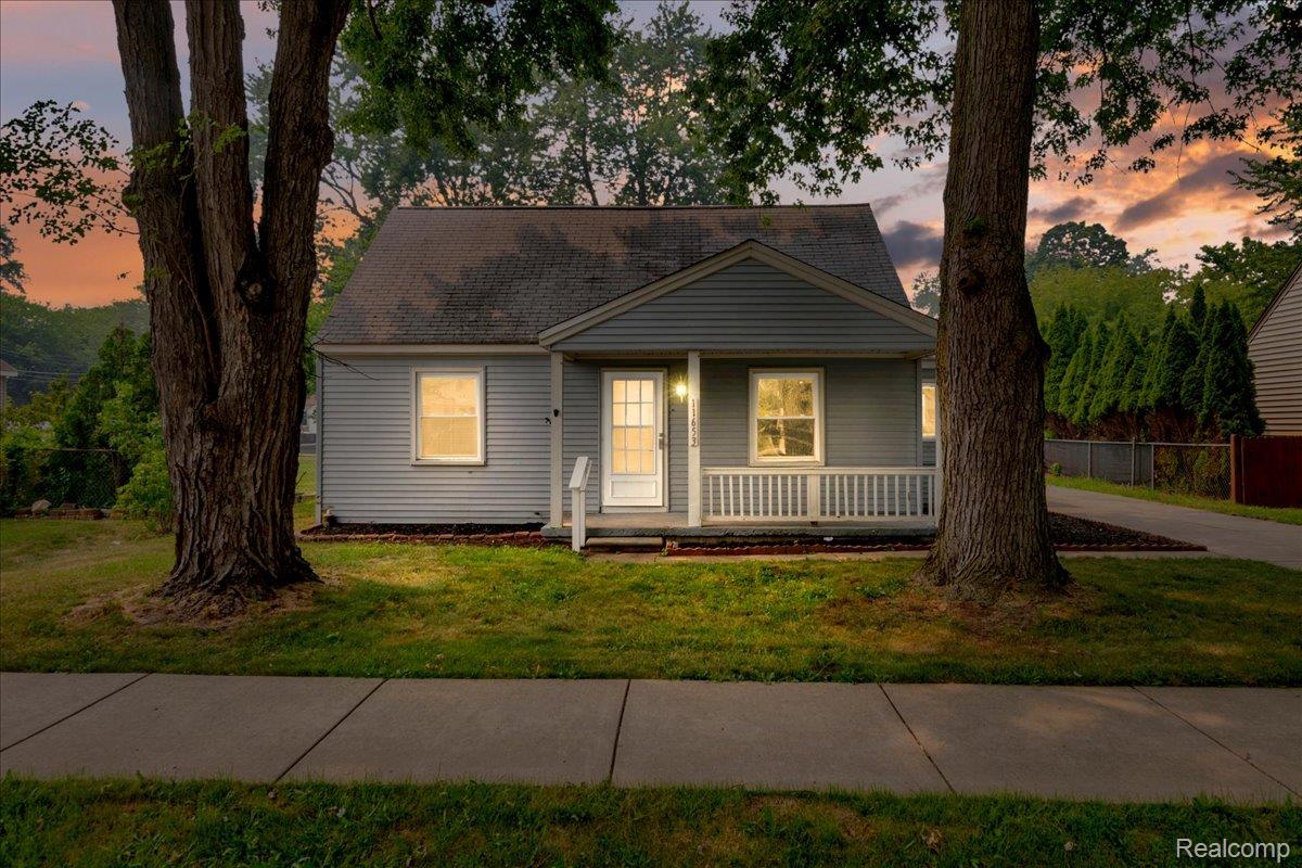 11653 Norborne Property Photo 1
