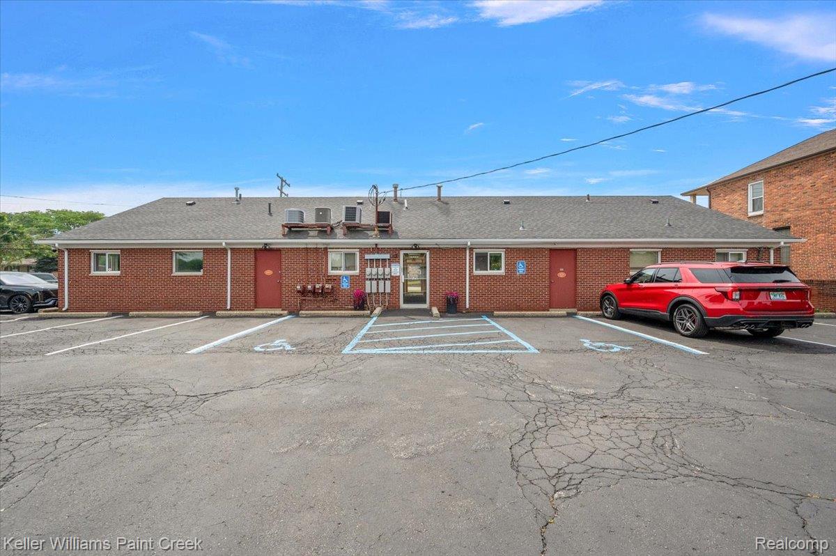 12415 E 12 Mile Road Property Photo 3