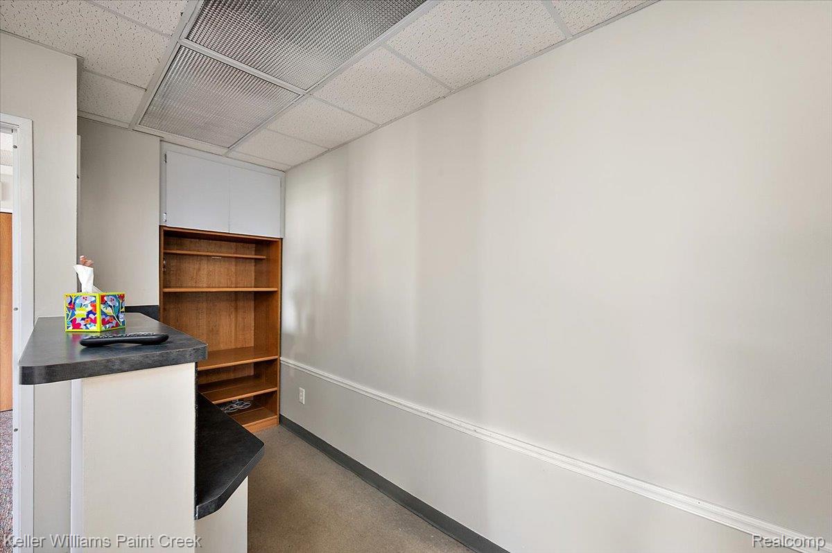 12415 E 12 Mile Road Property Photo 11