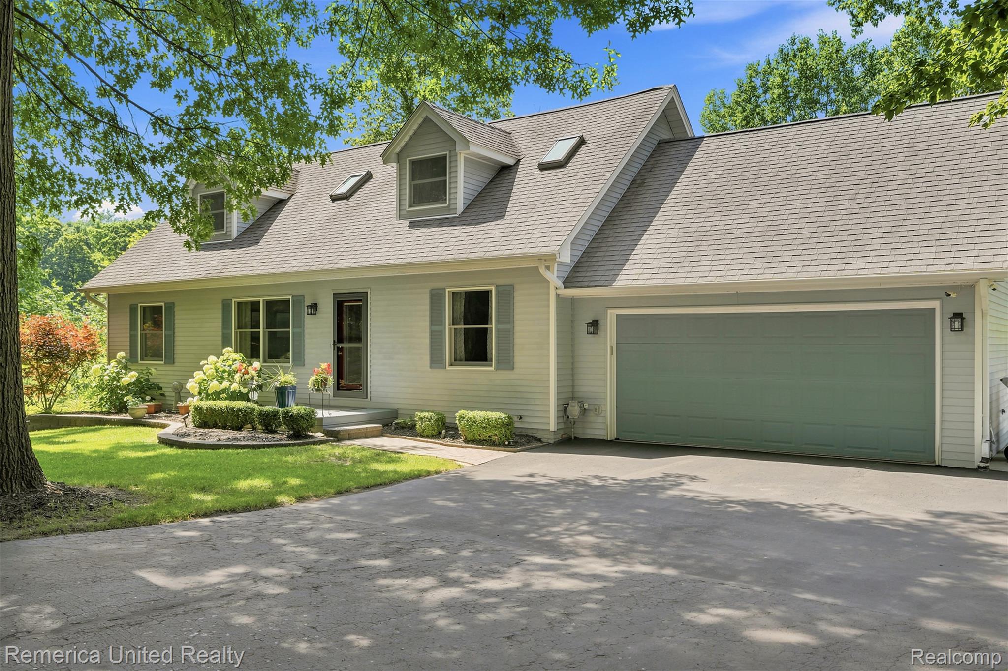 11922 Cody Creek Court Property Photo 3
