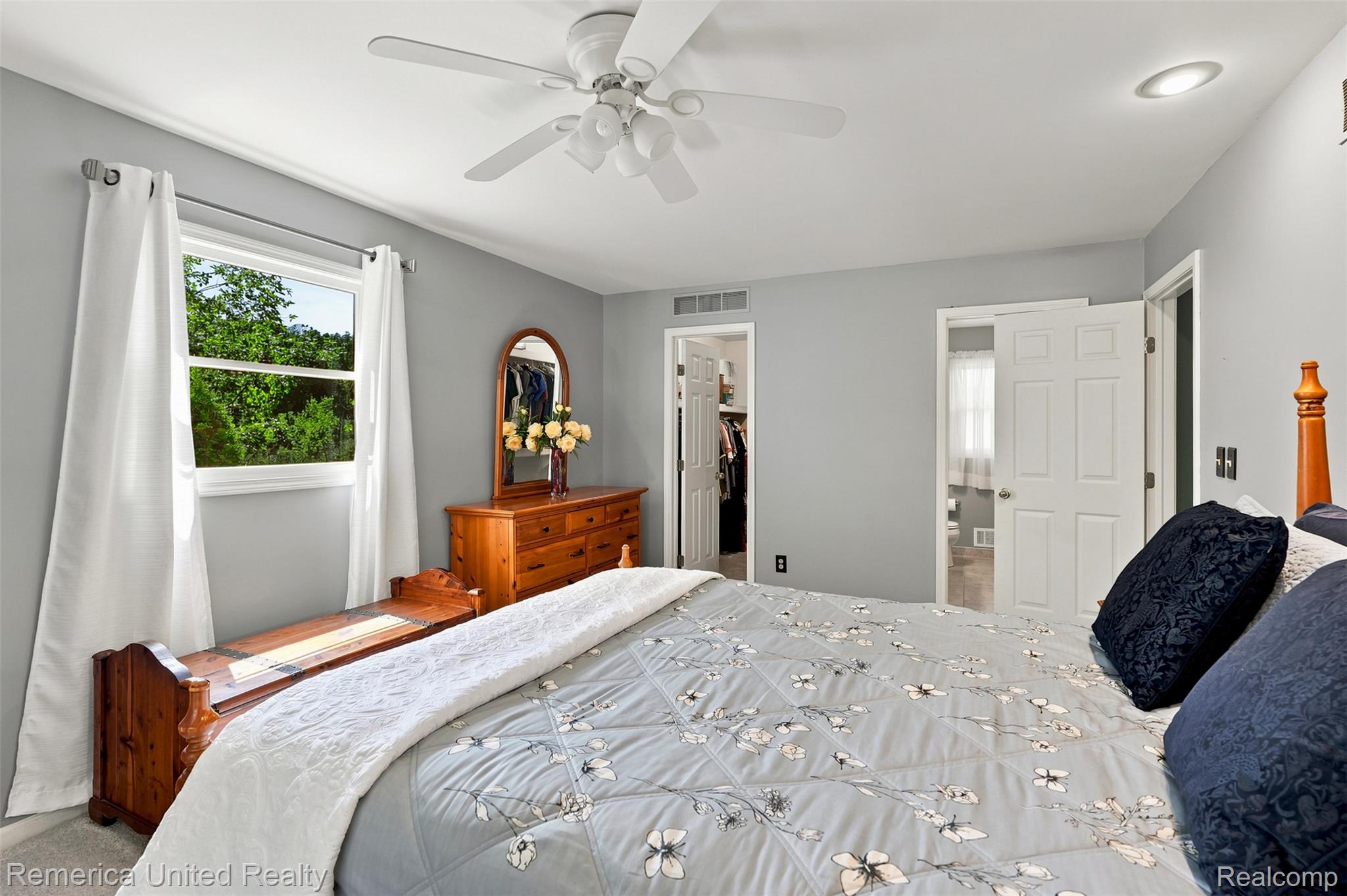 11922 Cody Creek Court Property Photo 32
