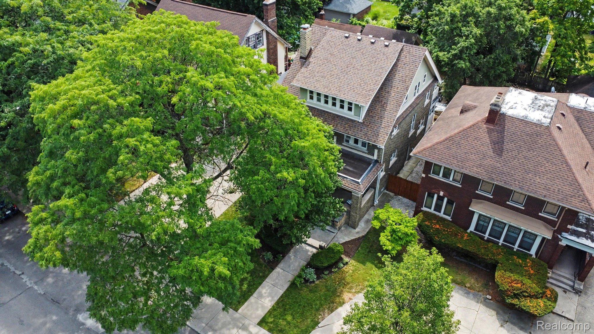 1485 Chicago Boulevard Property Photo 3
